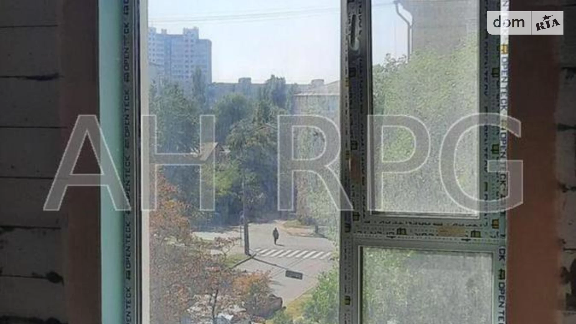 Продается 1-комнатная квартира 30 кв. м в Киеве, ул. Исмаила Гаспринского(Сормовская)