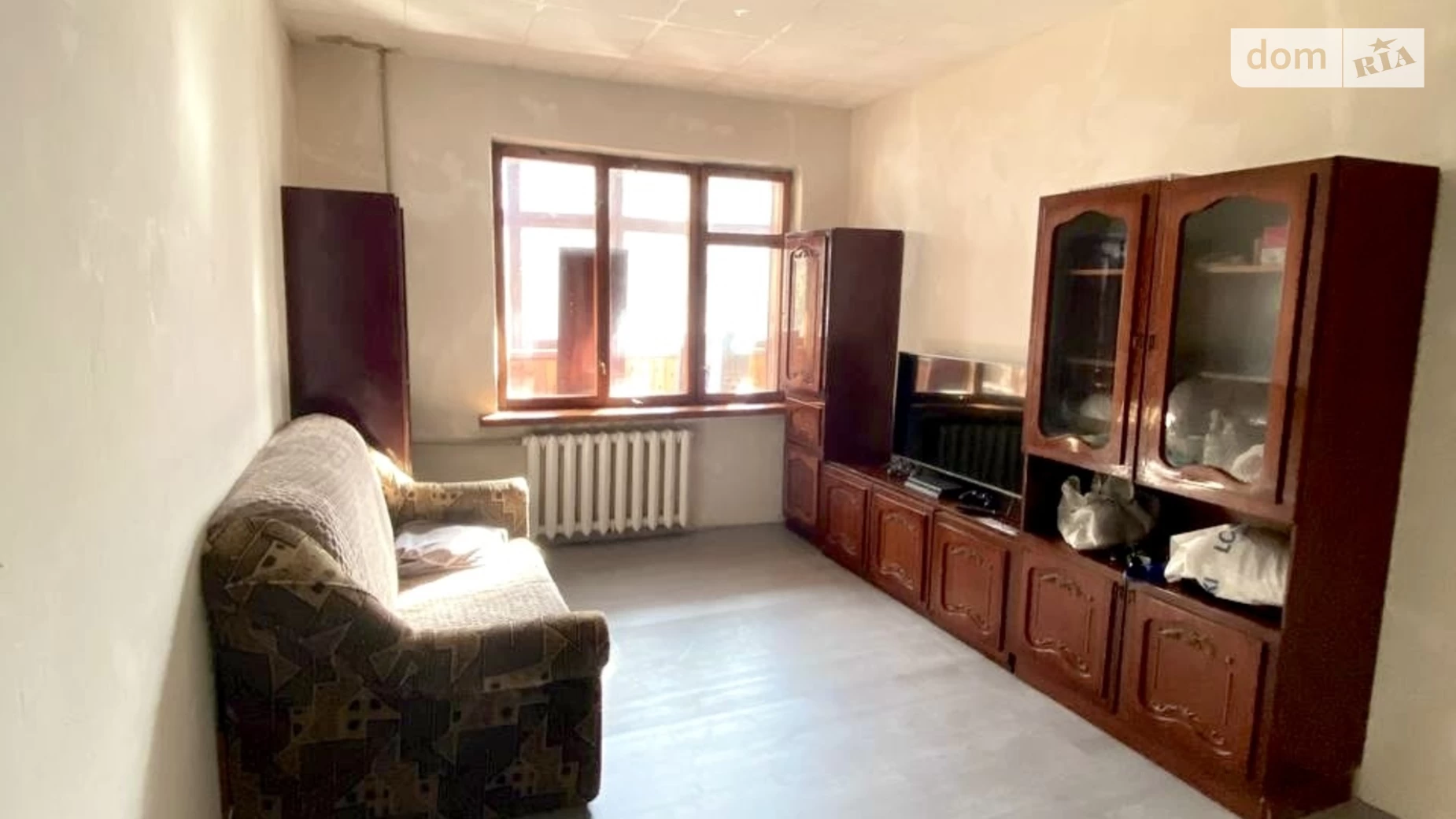 Продается 1-комнатная квартира 37 кв. м в Одессе, ул. Ильфа и Петрова, 61