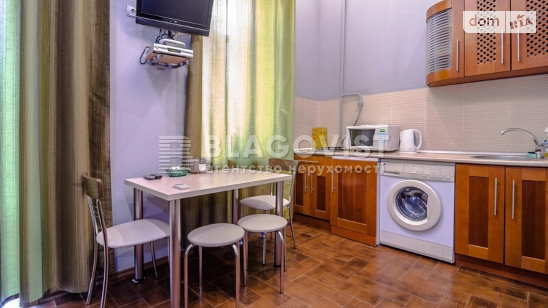 Продается 1-комнатная квартира 36 кв. м в Киеве, ул. Саксаганского, 12Б