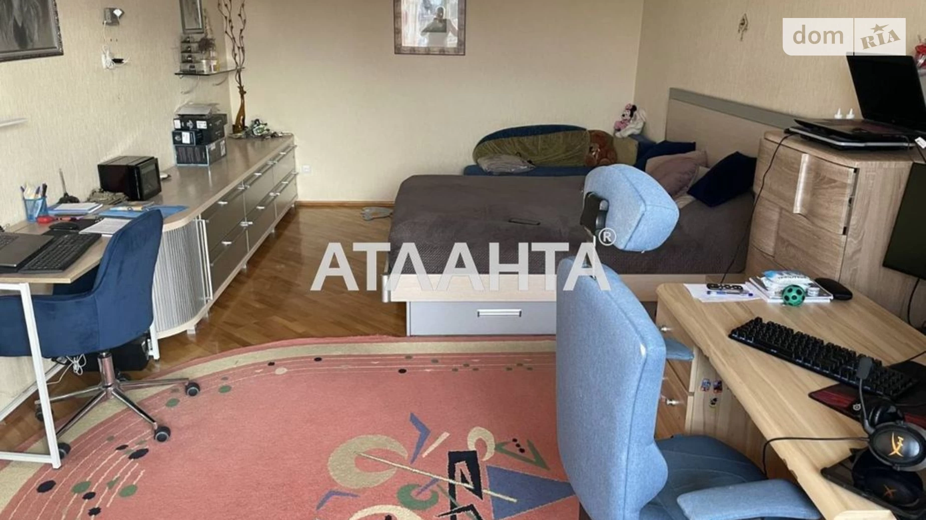 Продается 2-комнатная квартира 72.5 кв. м в Виннице, ул. Степана Бандеры(Льва Толстого)