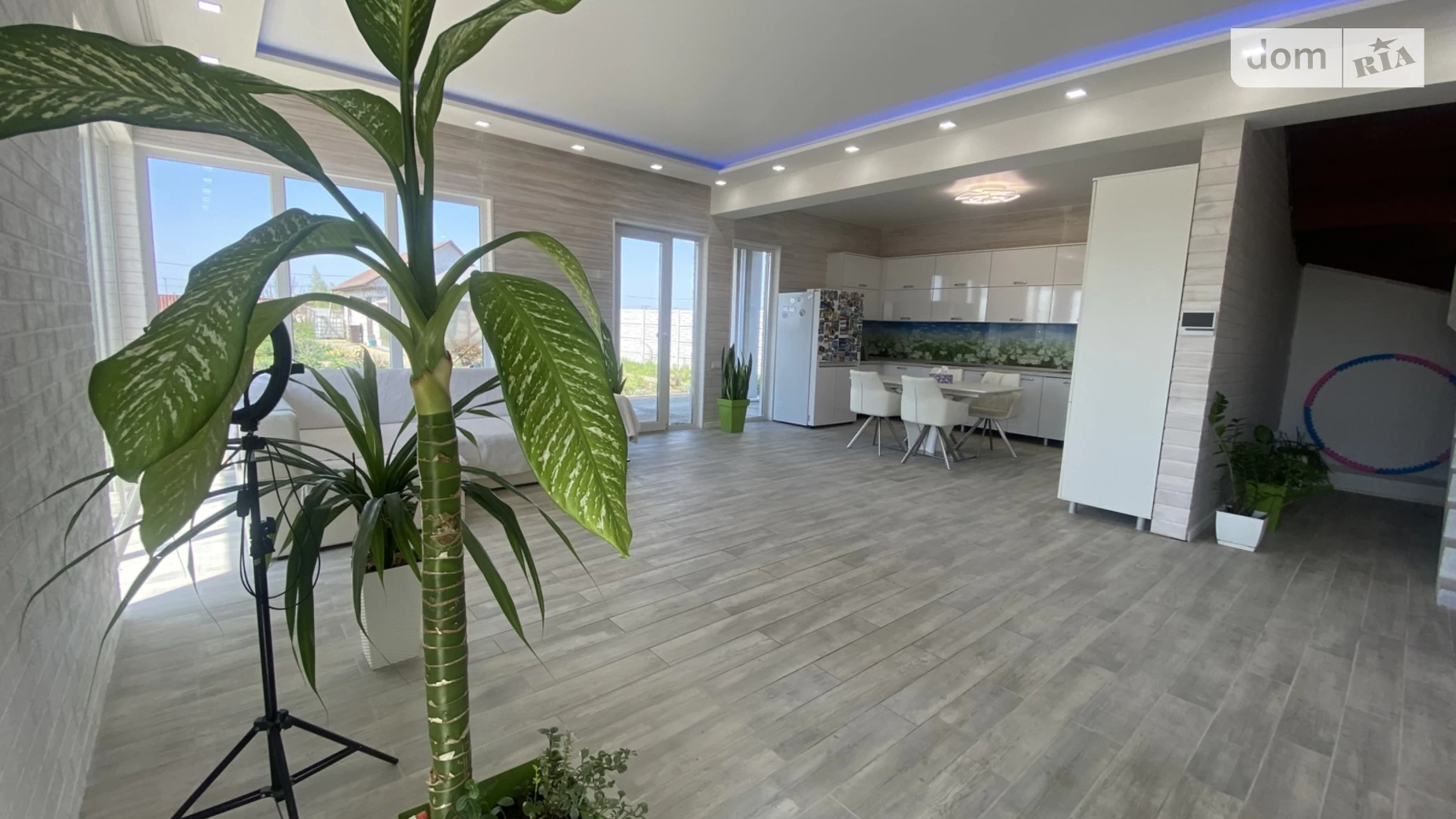Продается дом на 2 этажа 150 кв. м с подвалом, цена: 122000 $ - фото 4