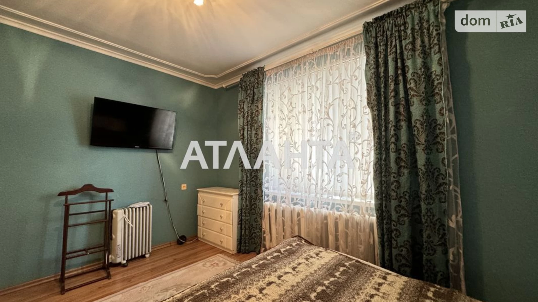 Продается 3-комнатная квартира 80 кв. м в Одессе, просп. Небесной Сотни