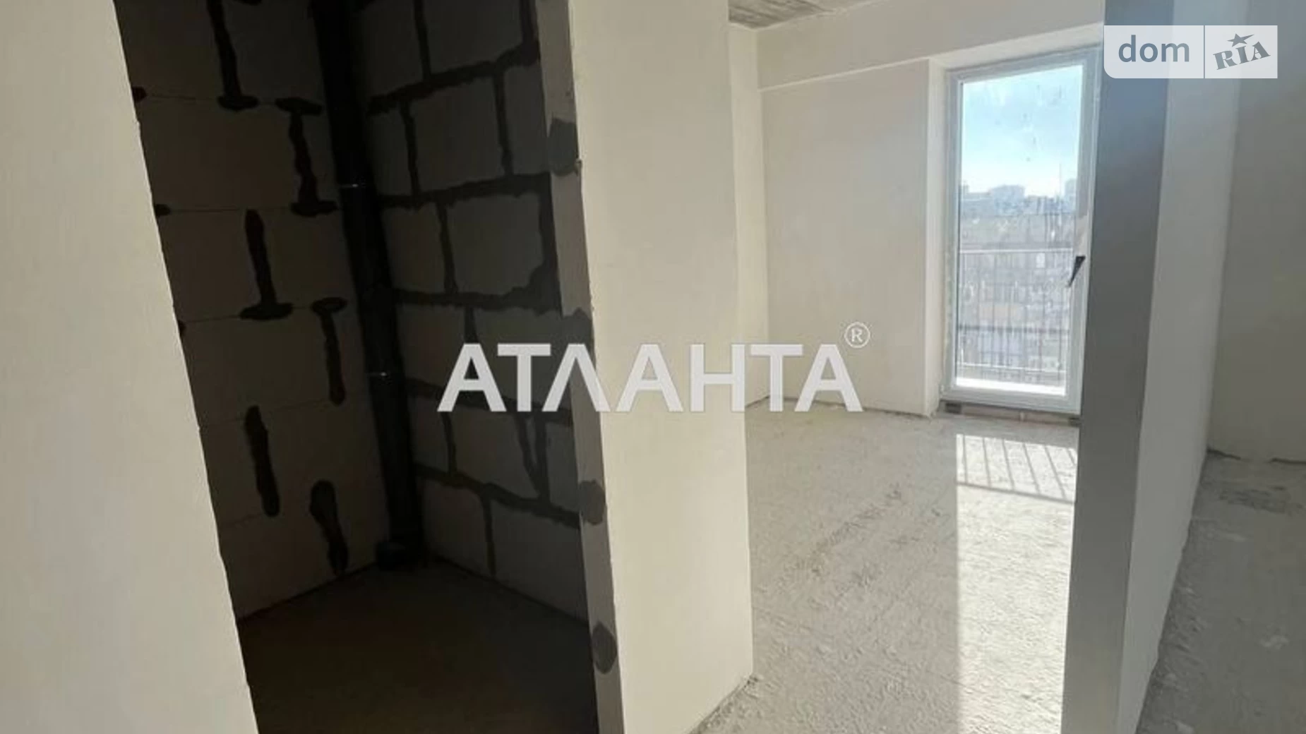 Продается 1-комнатная квартира 33 кв. м в Одессе, ул. Инглези, 2В