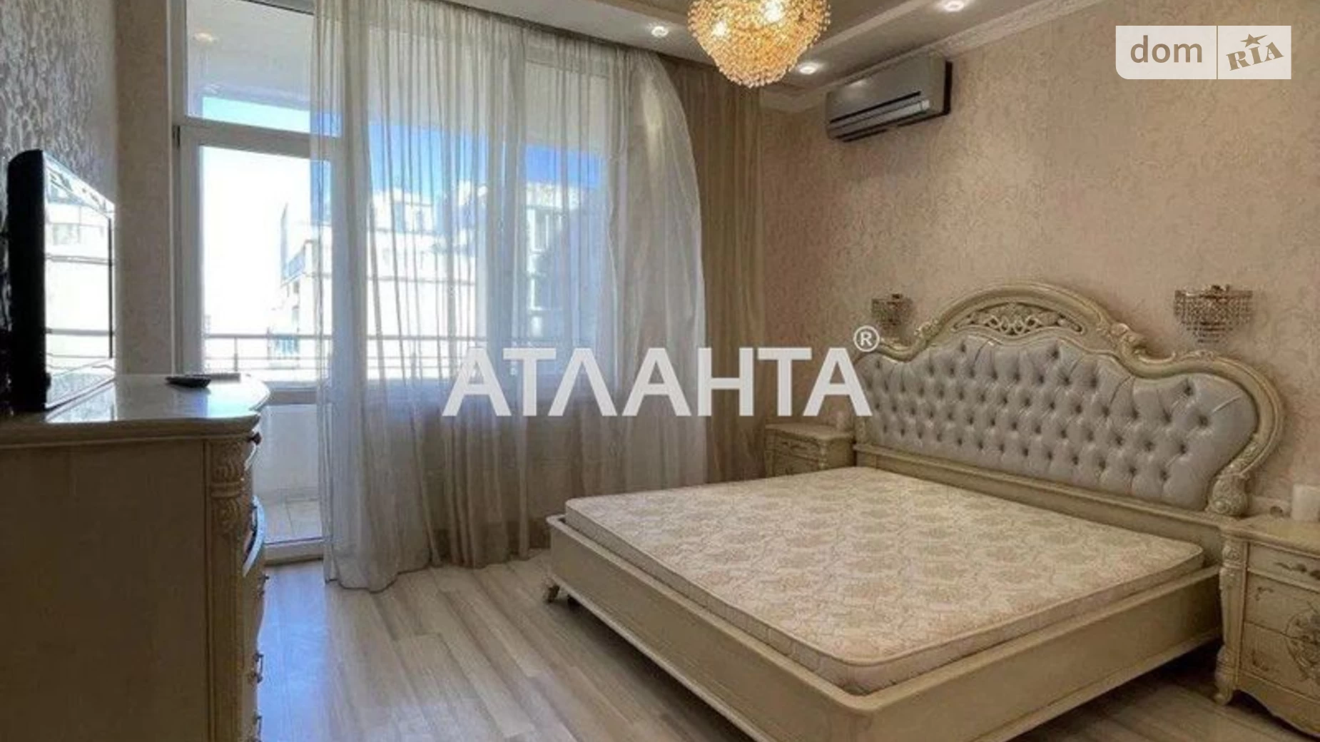 Продается 1-комнатная квартира 64.4 кв. м в Одессе, ул. Литературная - фото 2