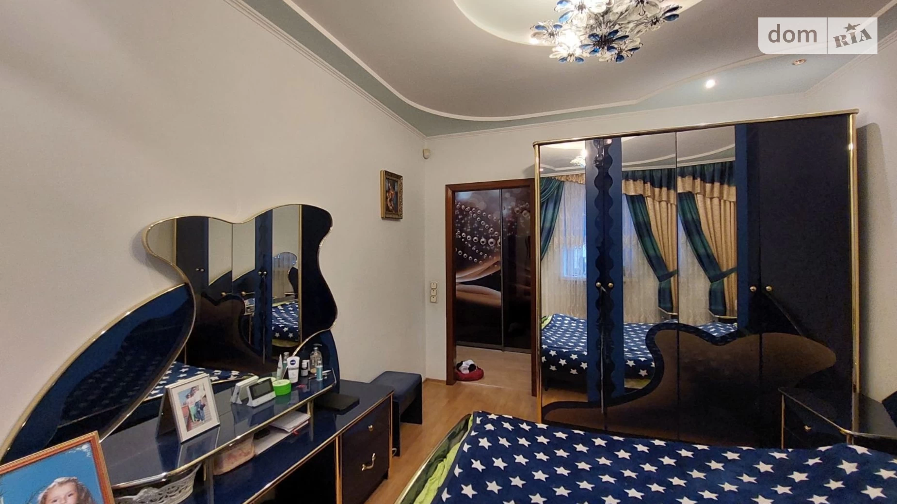 Продается 2-комнатная квартира 72 кв. м в Хмельницком, ул. Заречанская, 46