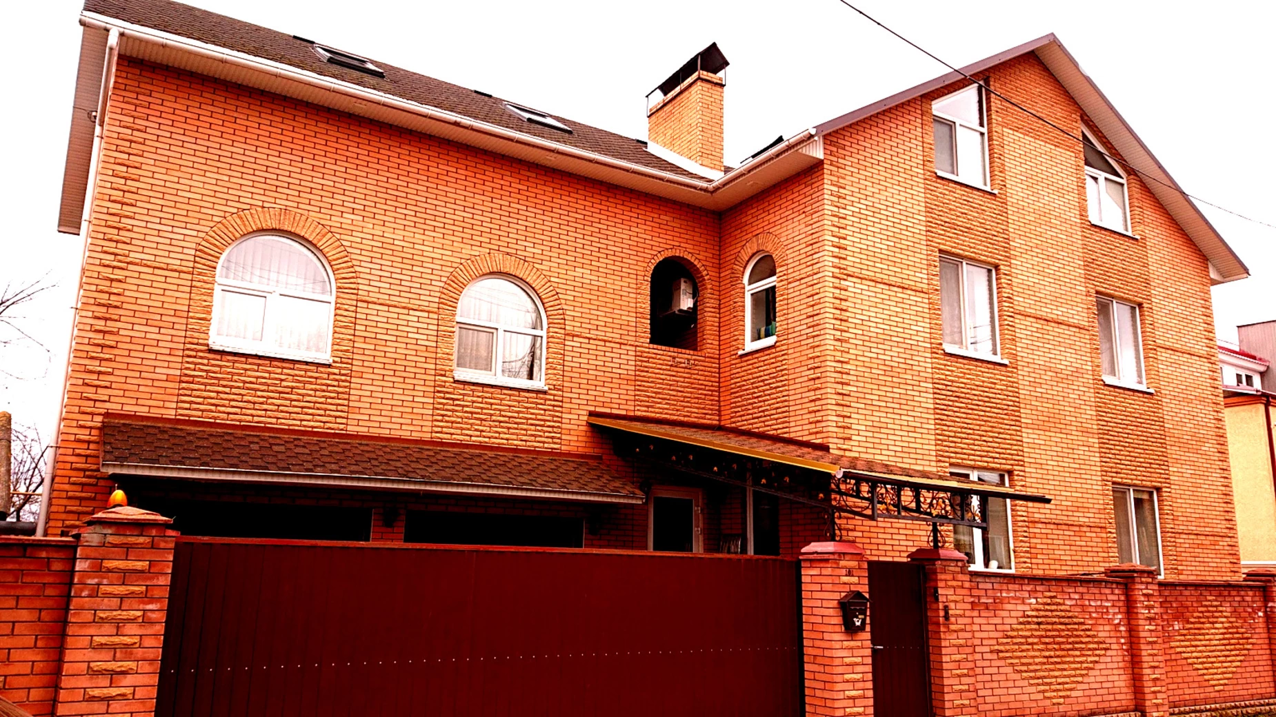 Продается дом на 3 этажа 360.2 кв. м с мебелью, цена: 184955 $ - фото 2