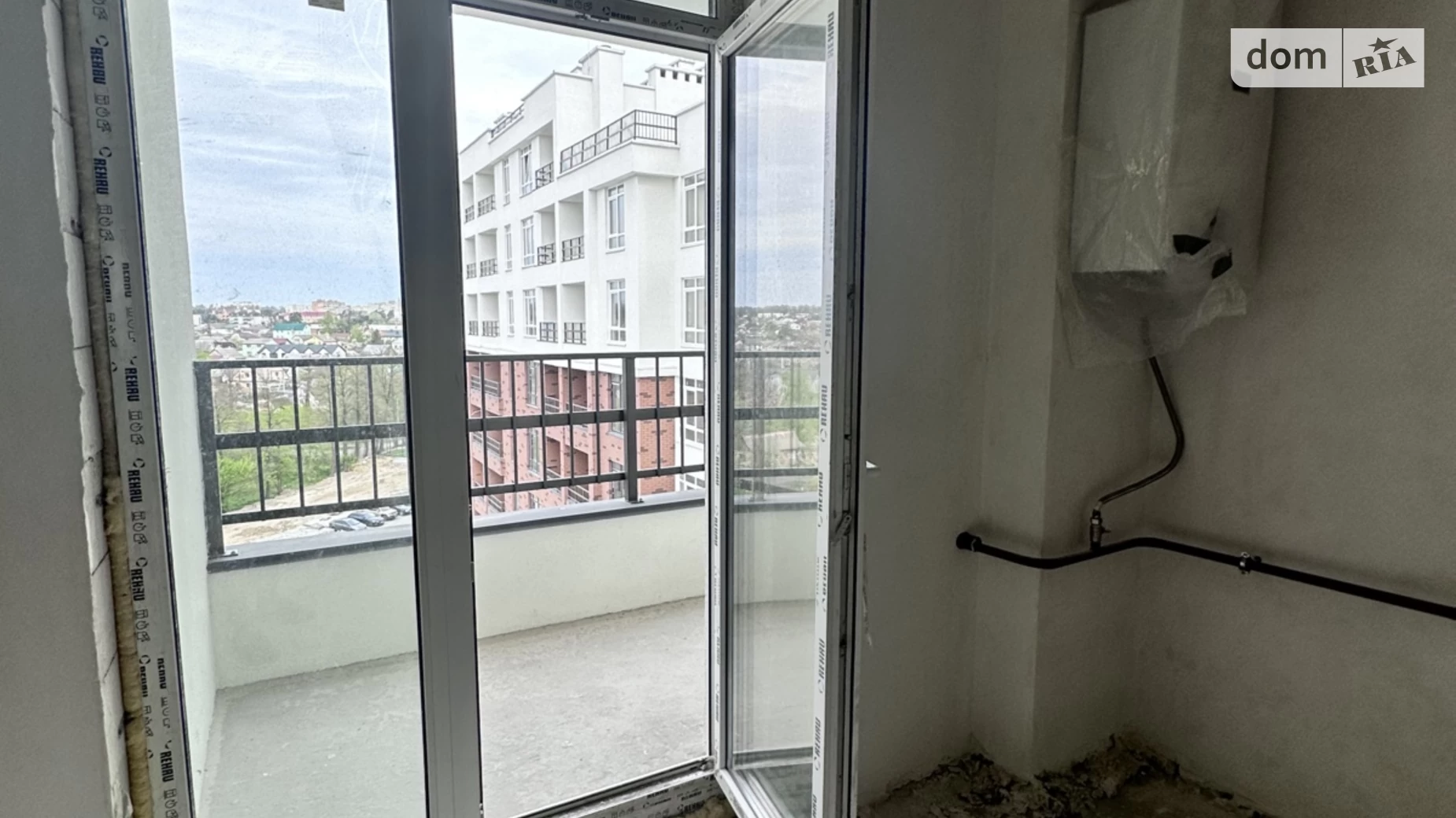 Продается 2-комнатная квартира 58 кв. м в Ирпене, ул. Достоевского