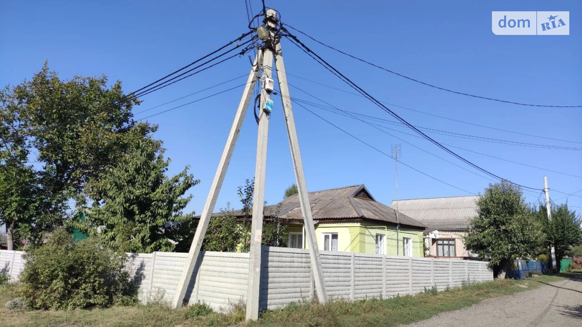 Продається одноповерховий будинок 78 кв. м з терасою, вул. Відродження(Боженка)