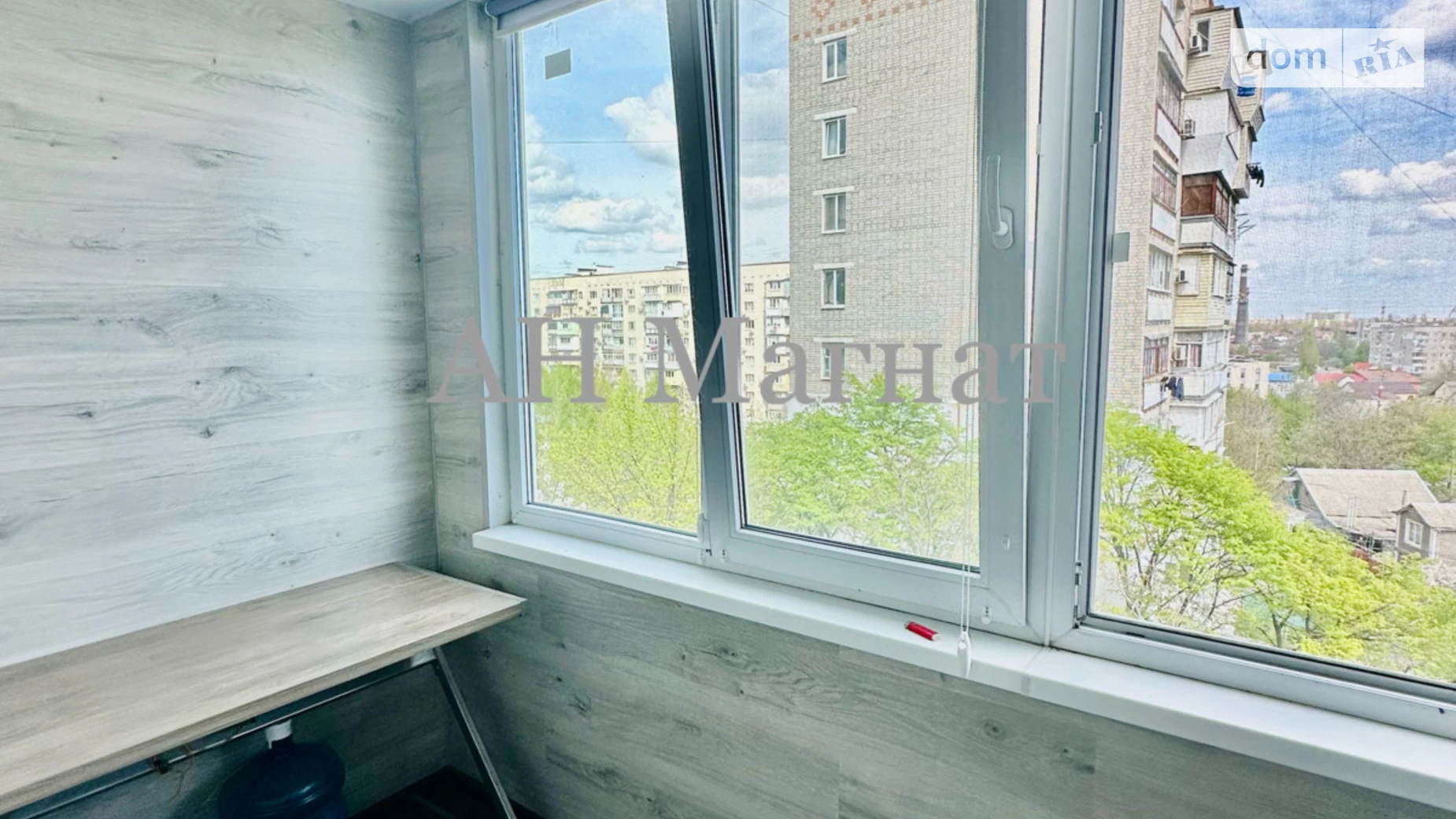 Продается 1-комнатная квартира 31 кв. м в Черноморске, ул. Виталия Шума