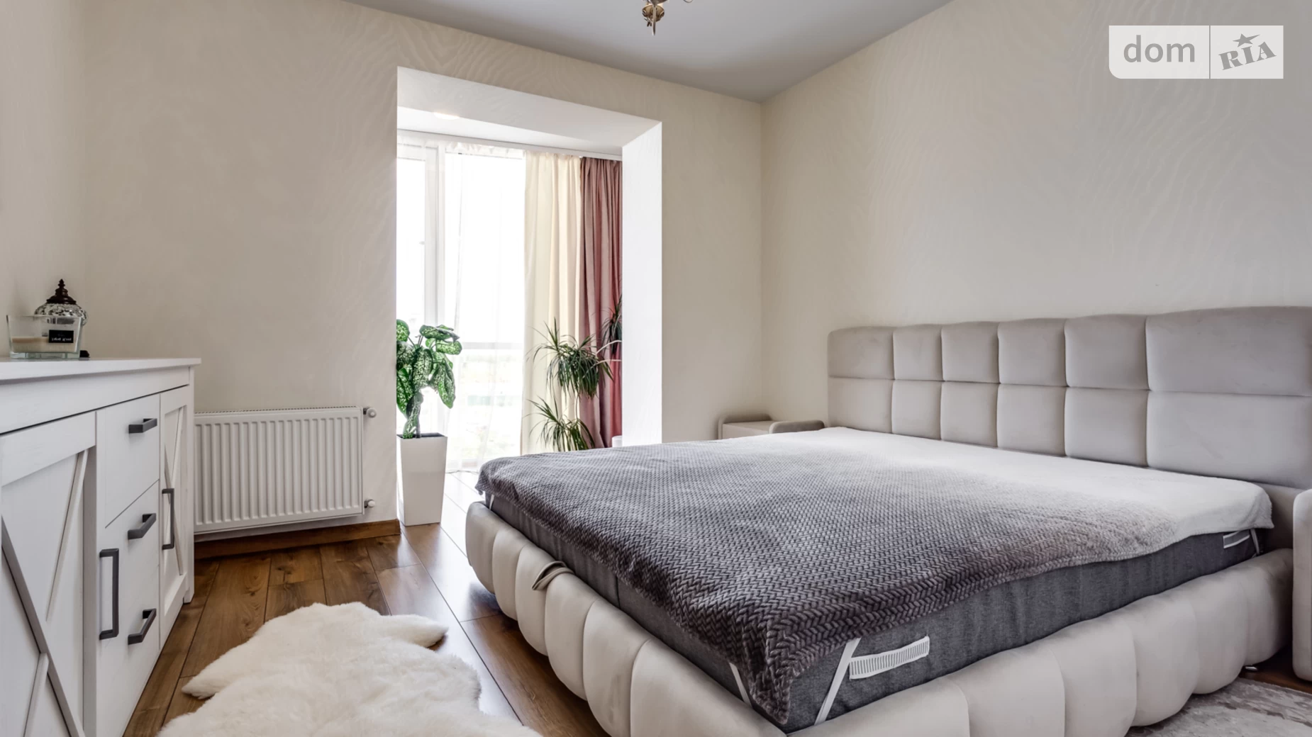 Продается 2-комнатная квартира 77.5 кв. м в Львове