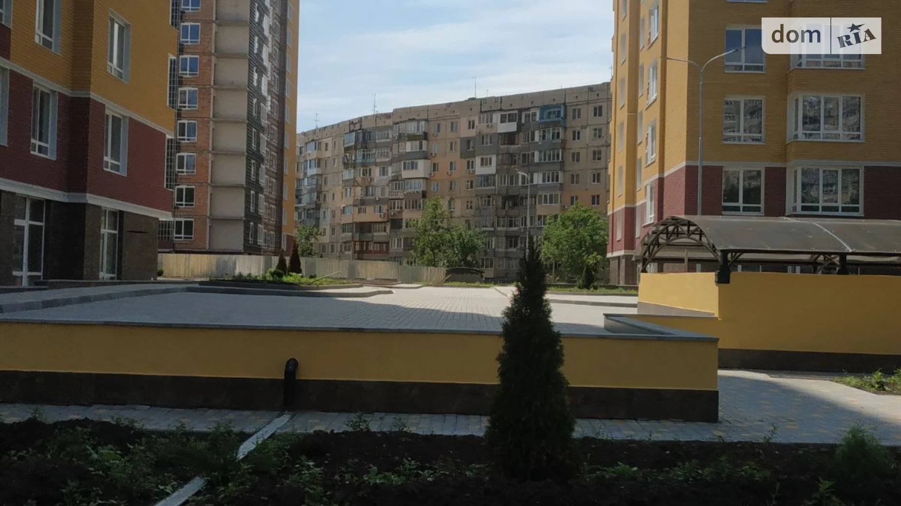 Продается 3-комнатная квартира 97 кв. м в Одессе, ул. Владислава Бувалкина(Генерала Бочарова)