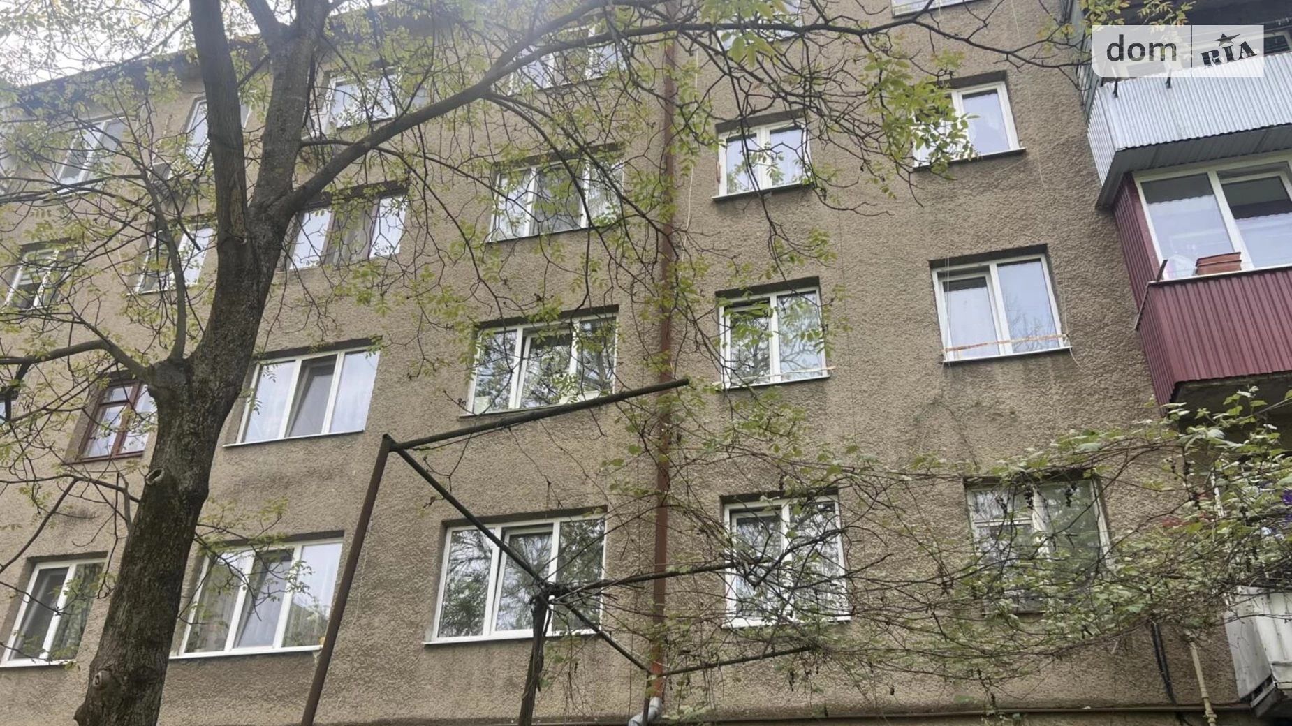 Продается 3-комнатная квартира 62 кв. м в Ужгороде, ул. Собранецкая, 146