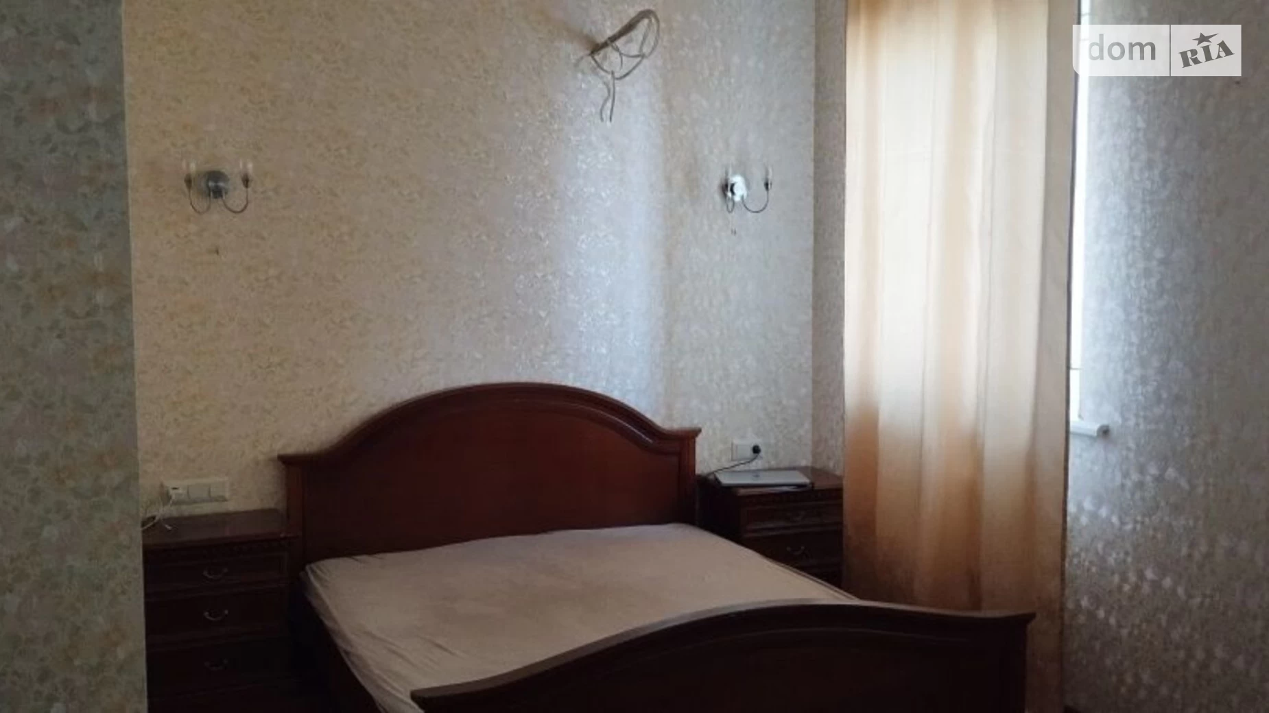 Продается 2-комнатная квартира 75 кв. м в Одессе, ул. Марсельская