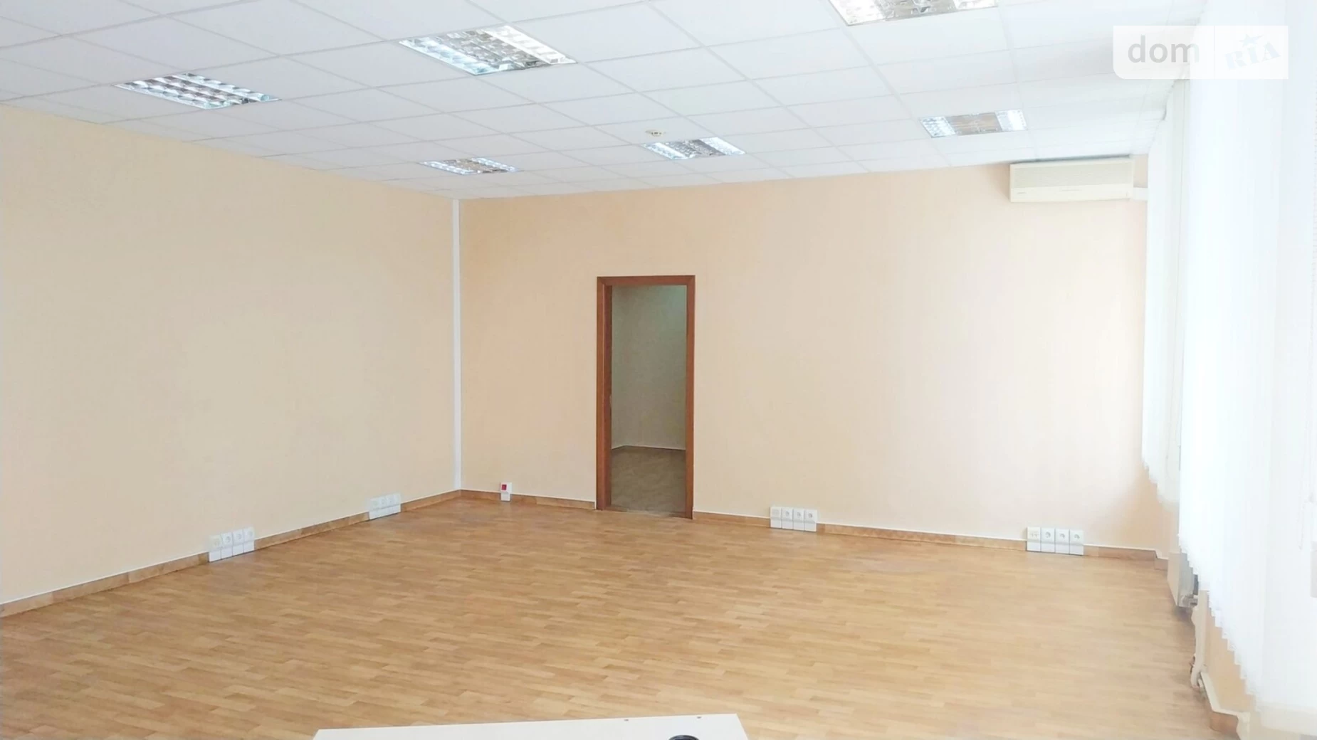 Сдается в аренду офис 104 кв. м в бизнес-центре, цена: 63810 грн - фото 5