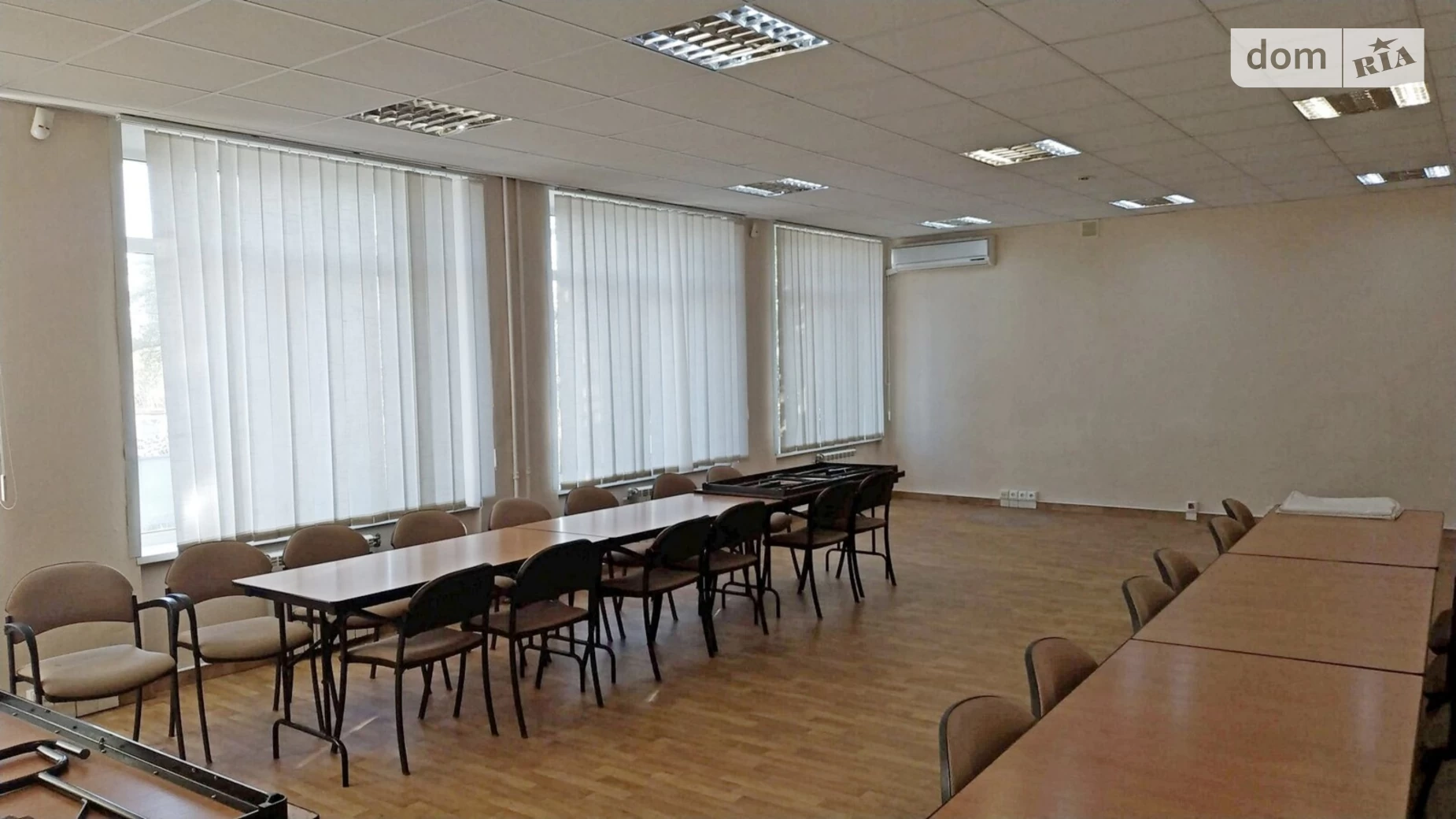 Сдается в аренду офис 204 кв. м в бизнес-центре, цена: 80840 грн - фото 5