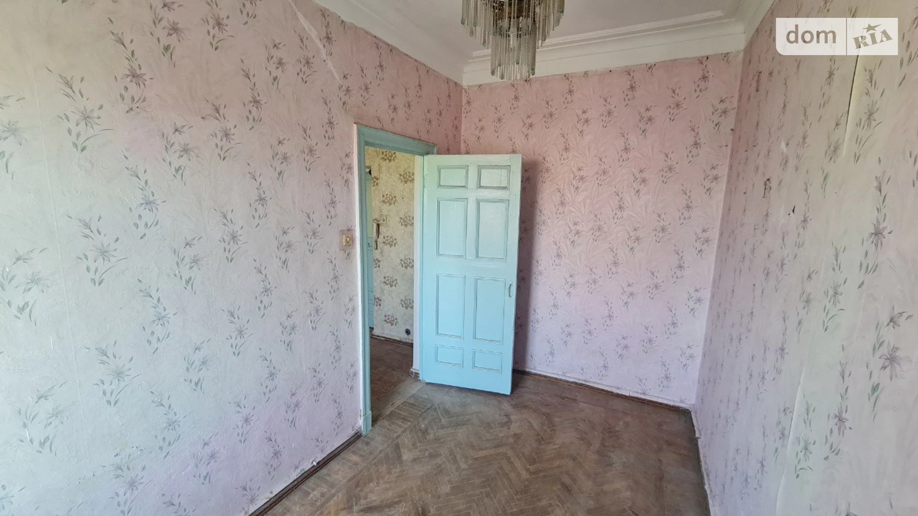 Продается 3-комнатная квартира 65 кв. м в Одессе, ул. Пастера
