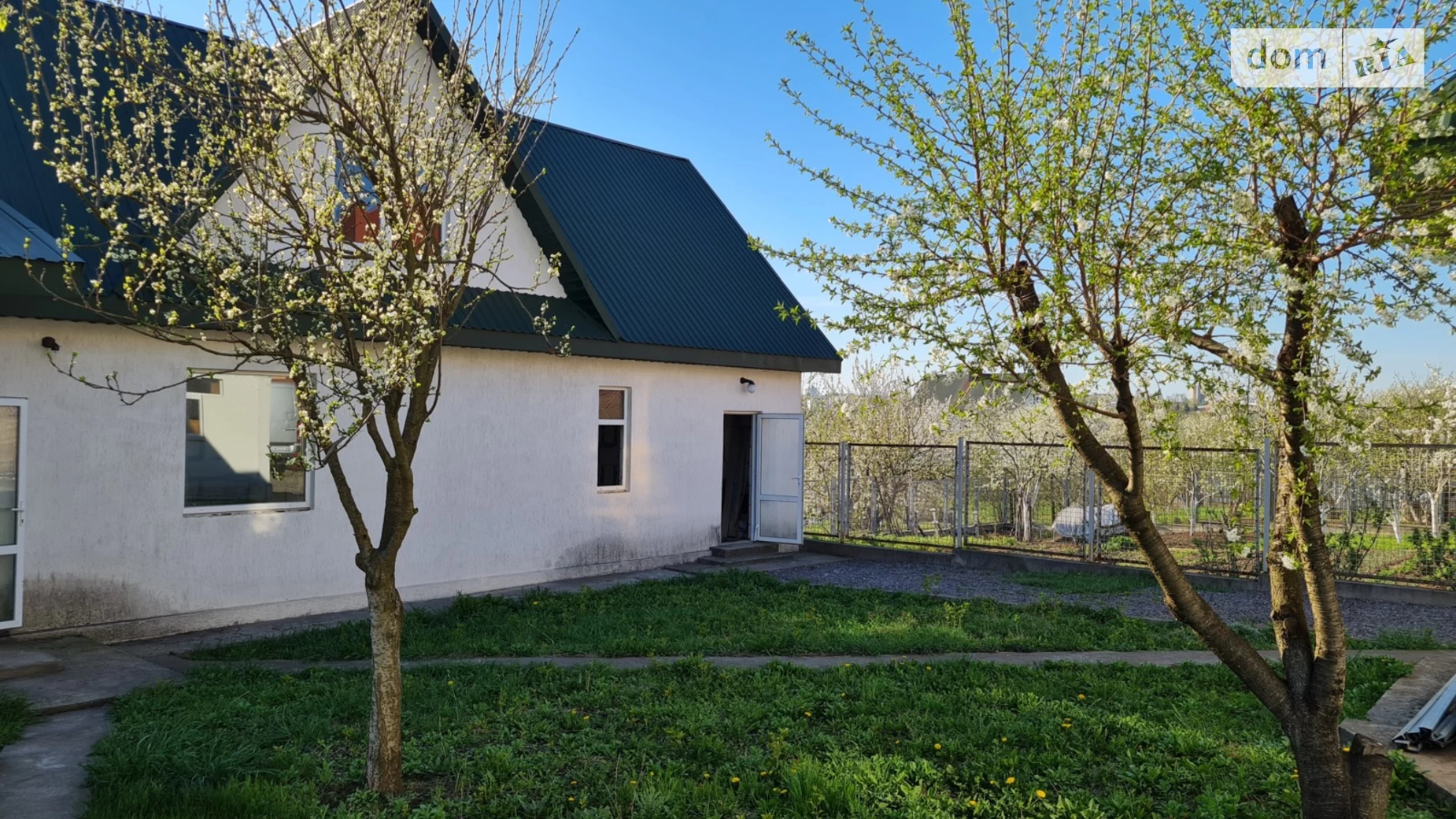 Продается дом на 2 этажа 180 кв. м с бассейном, цена: 55000 $ - фото 2
