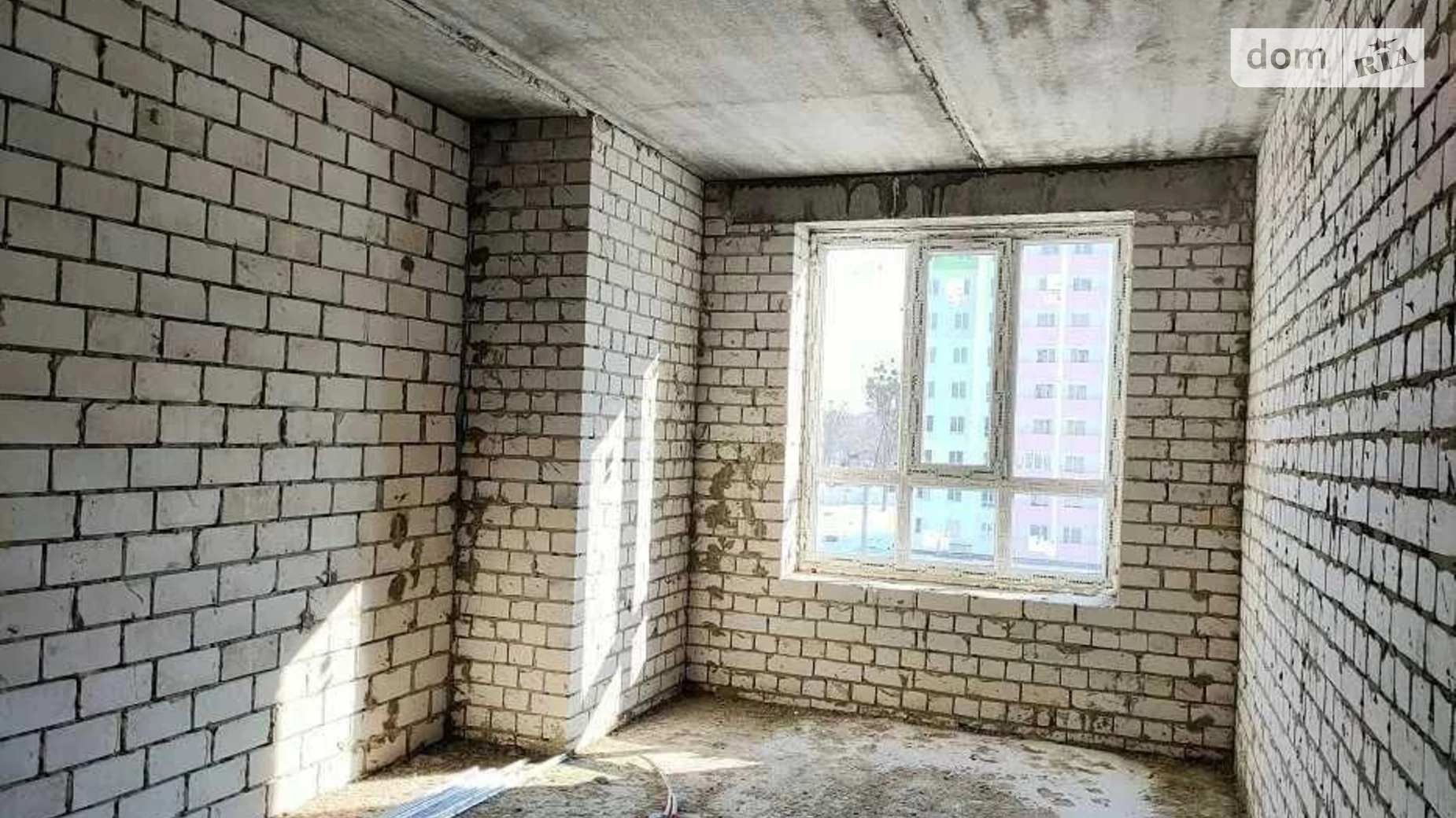 Продается 1-комнатная квартира 42 кв. м в Харькове, ул. Мира, 40