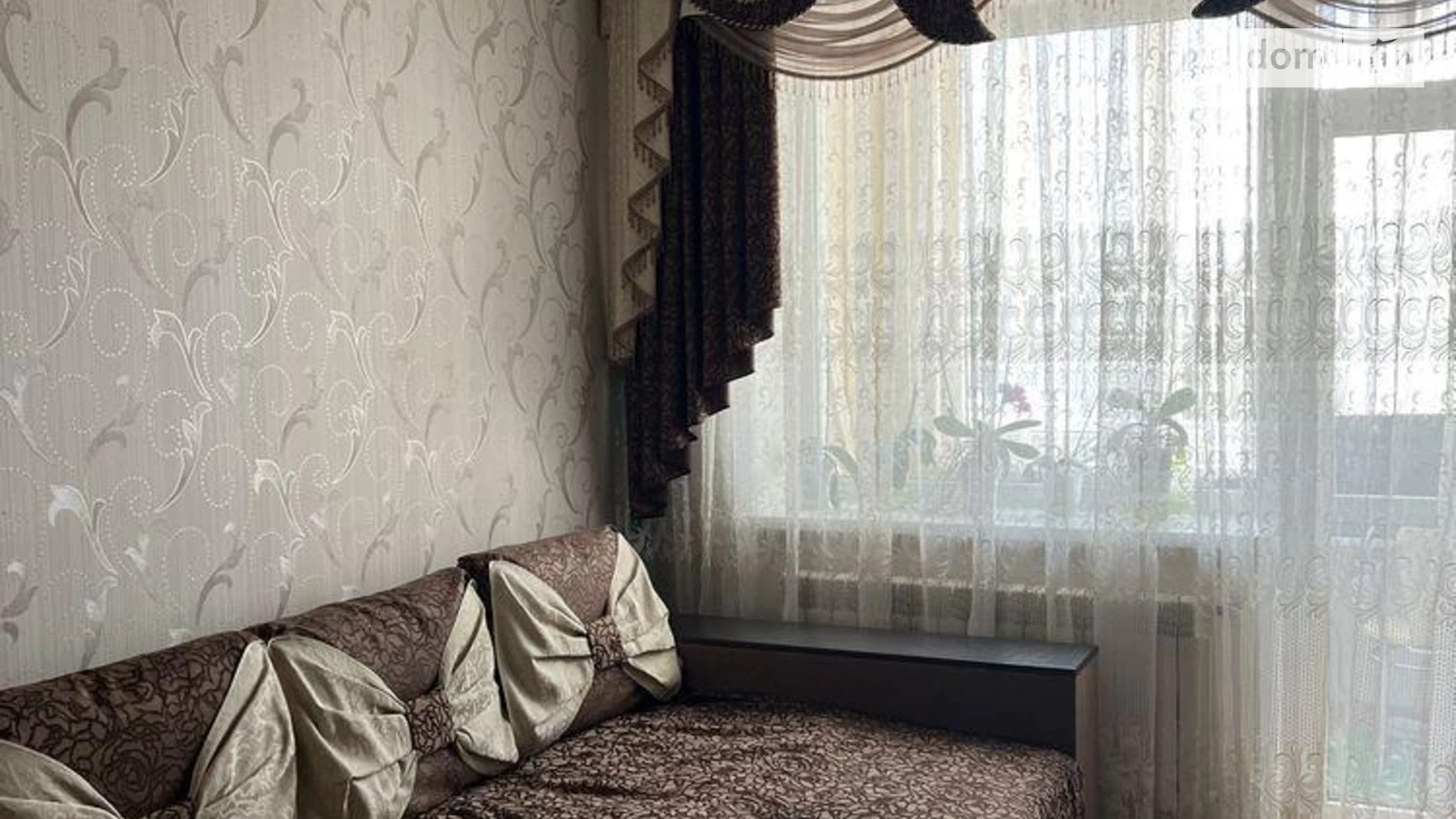 Продается 1-комнатная квартира 38 кв. м в Ивано-Франковске, ул. Федорченко, 1 - фото 2