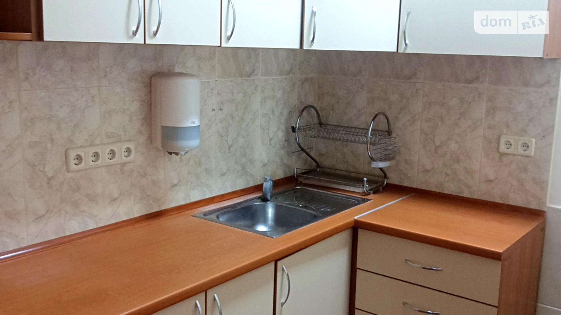 Сдается в аренду офис 252 кв. м в бизнес-центре, цена: 4000 $ - фото 3
