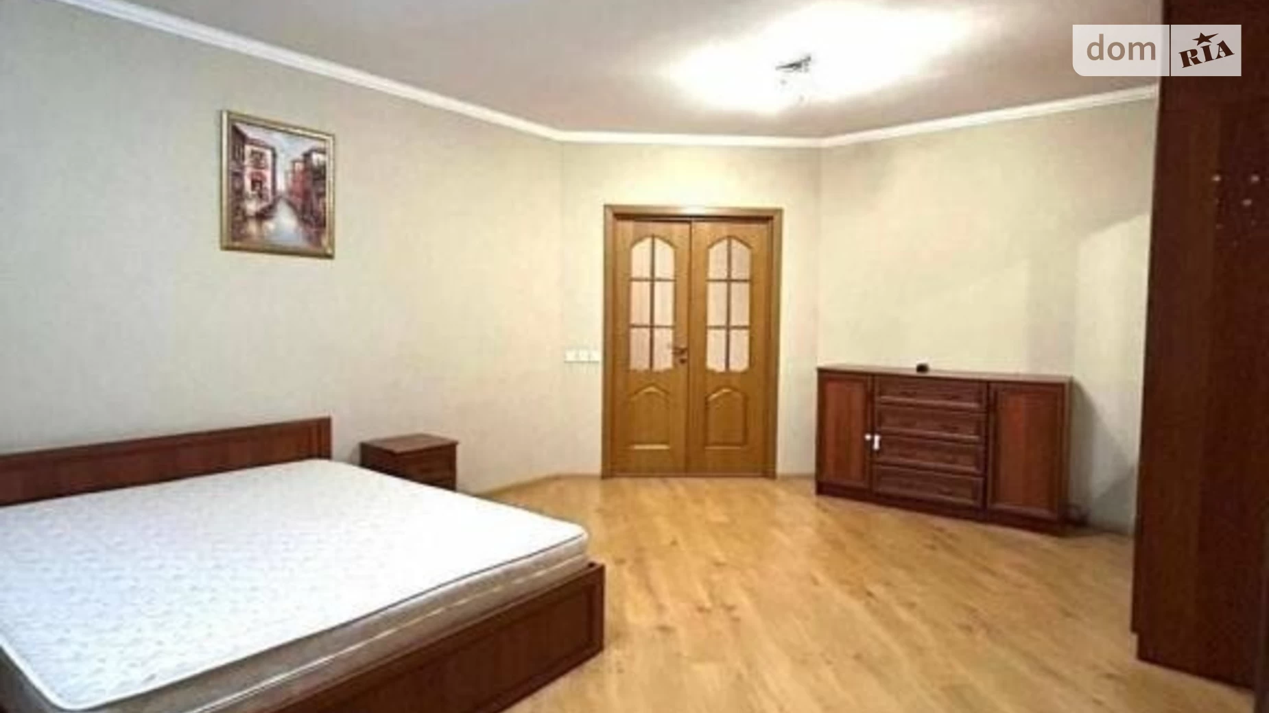 Продается 2-комнатная квартира 85 кв. м в Киеве, просп. Воскресенский(Перова), 10А