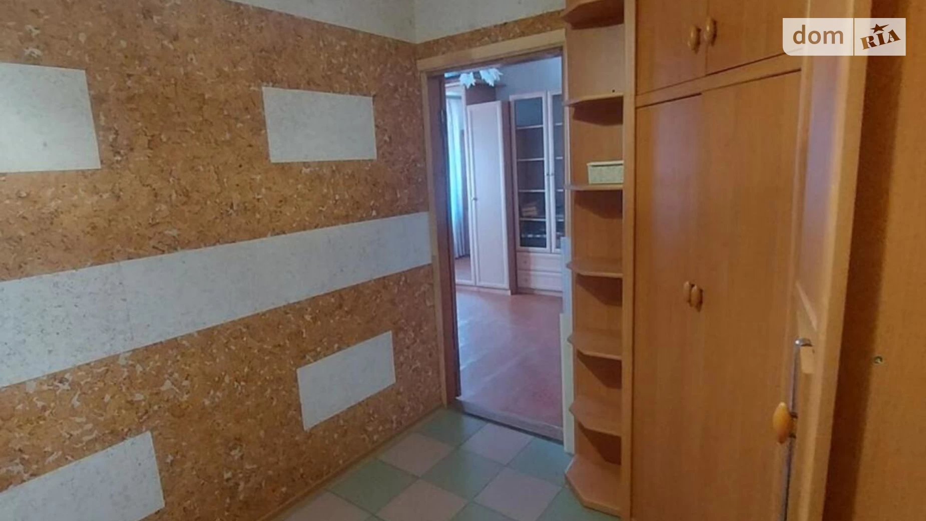 Продается 2-комнатная квартира 45 кв. м в Харькове, ул. Героев Труда, 49