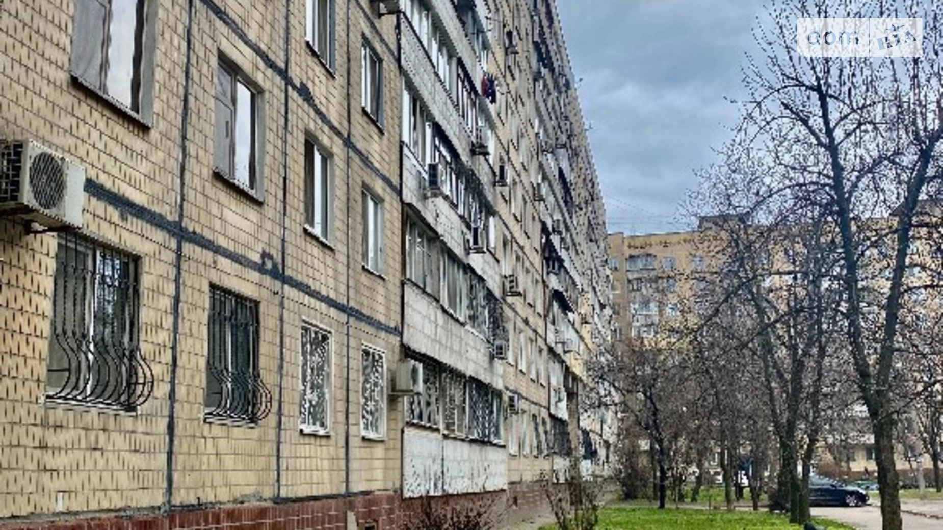 Продается 3-комнатная квартира 69 кв. м в Днепре, ул. Янтарная, 73