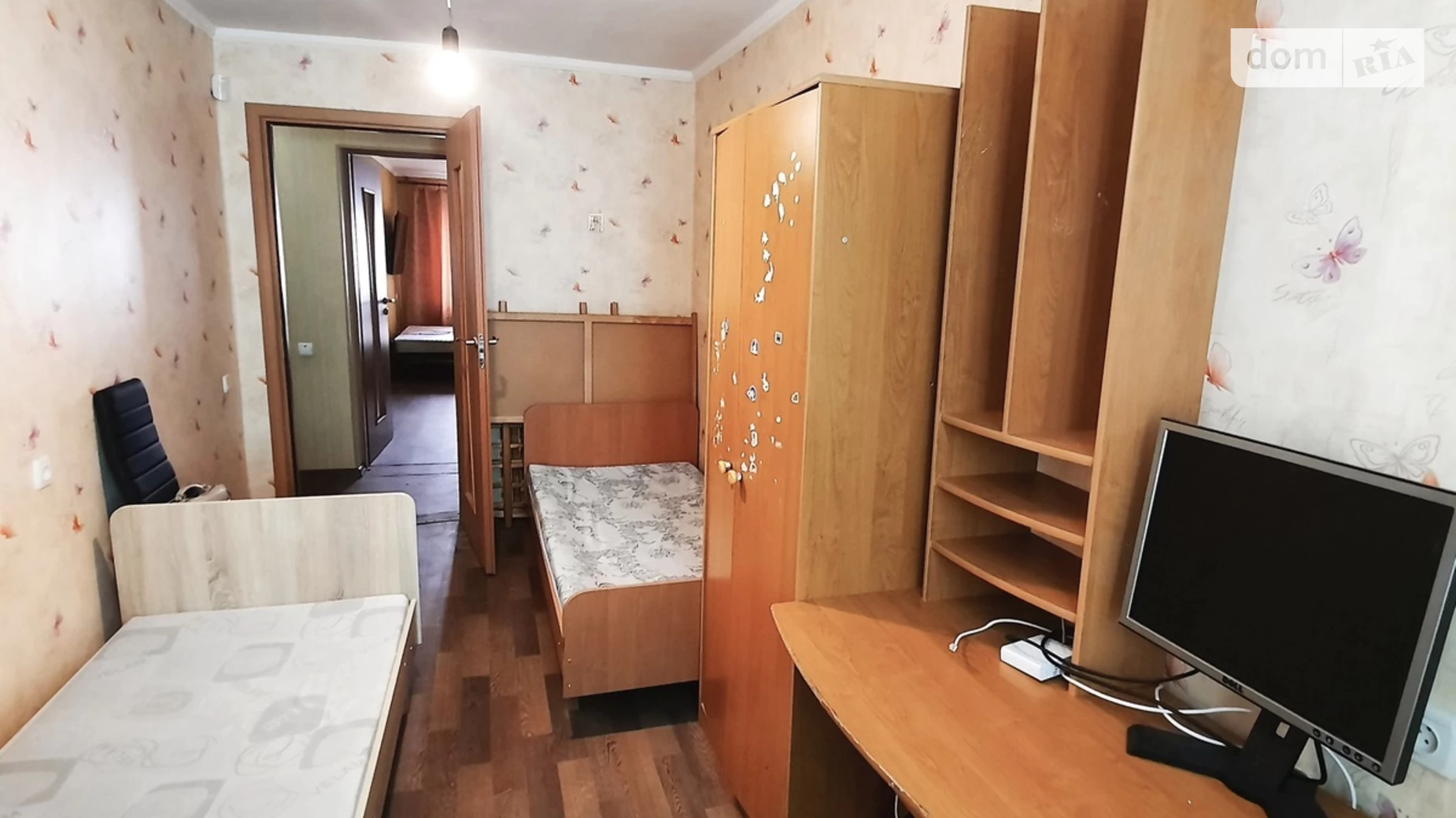 Продается 3-комнатная квартира 54 кв. м в Черноморске, просп. Мира(Ленина ул.)