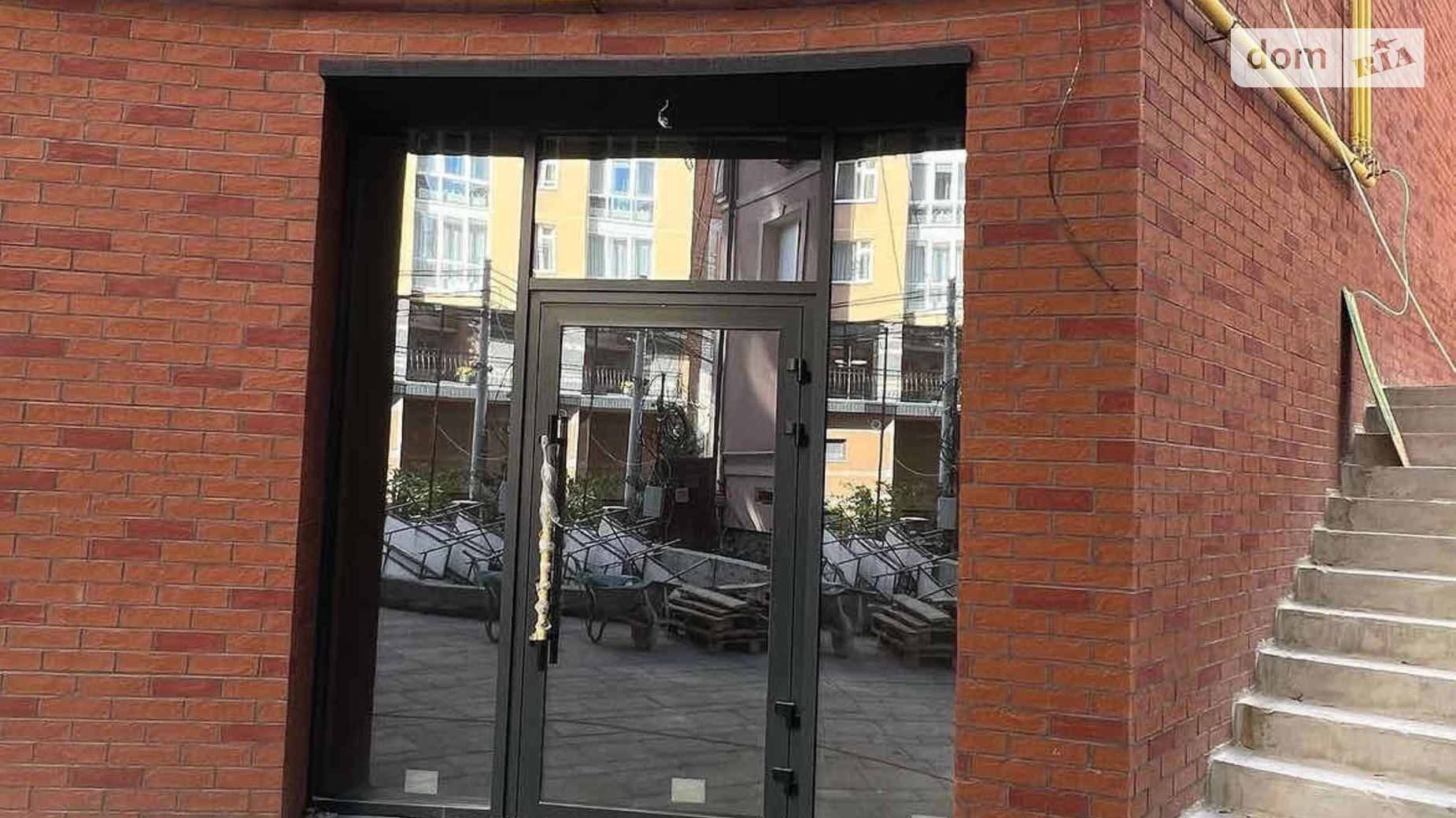 Сдается в аренду офис 104 кв. м в бизнес-центре, цена: 700 $ - фото 2