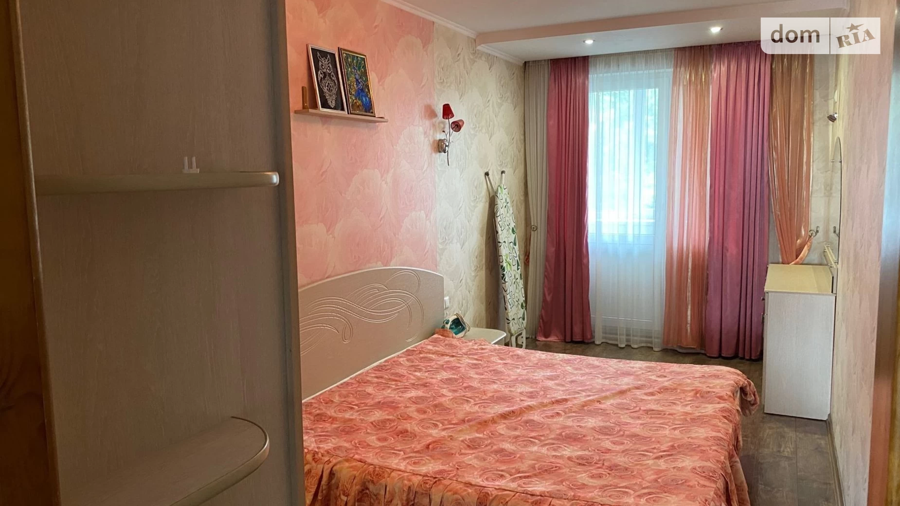 Продается 3-комнатная квартира 61 кв. м в Киеве, ул. Лятошинского, 26Б