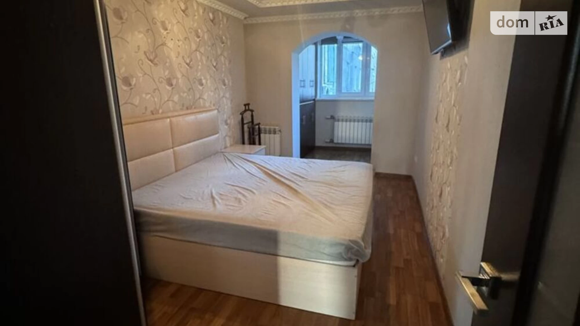 Продается 3-комнатная квартира 66.9 кв. м в Днепре, ул. Немировича-Данченко