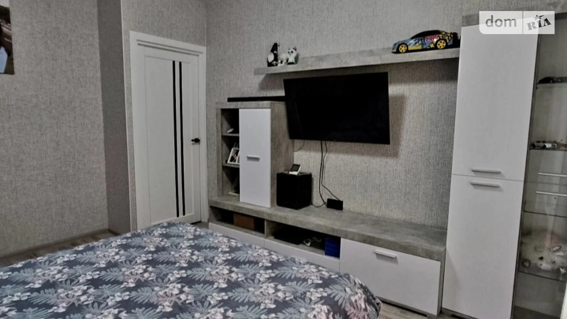 Продается 1-комнатная квартира 40 кв. м в Софиевской Борщаговке, ул. Гетманская
