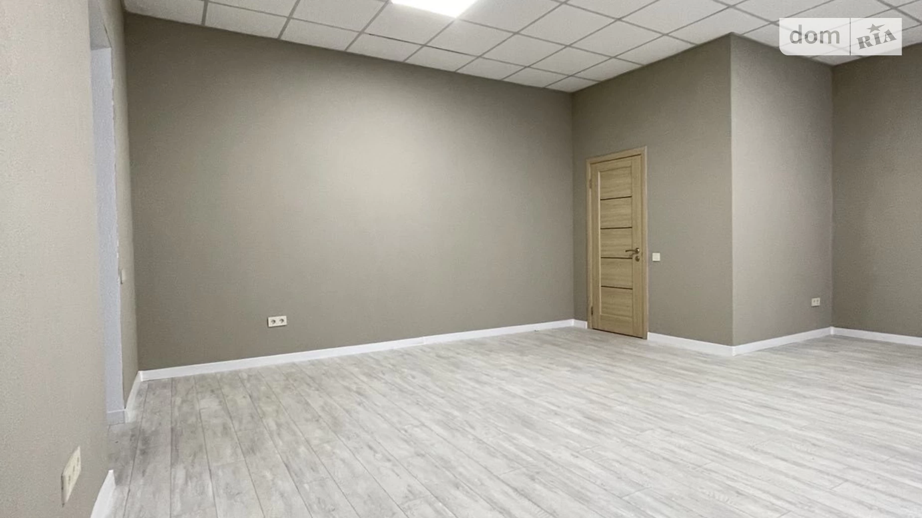 Продается помещения свободного назначения 49 кв. м в 5-этажном здании, цена: 32000 $ - фото 2