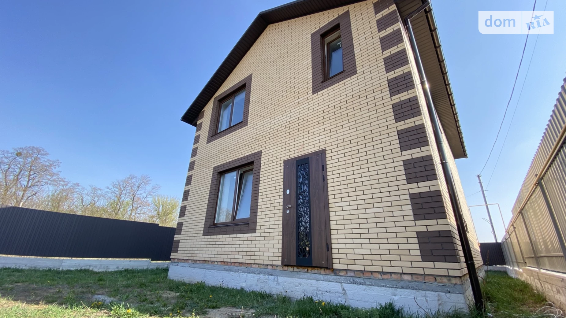 Продается дом на 2 этажа 115 кв. м с садом, цена: 85000 $ - фото 3