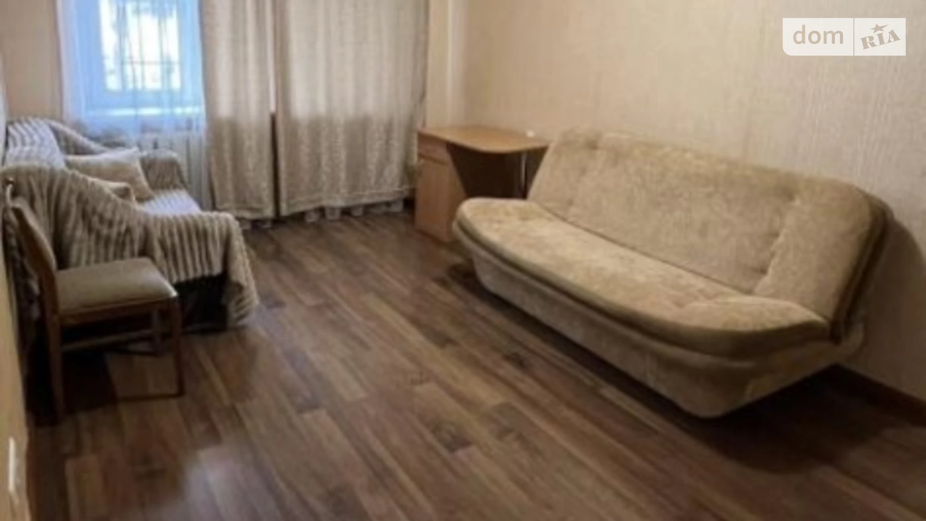 Продается 1-комнатная квартира 31 кв. м в Одессе, ул. Героев обороны Одессы
