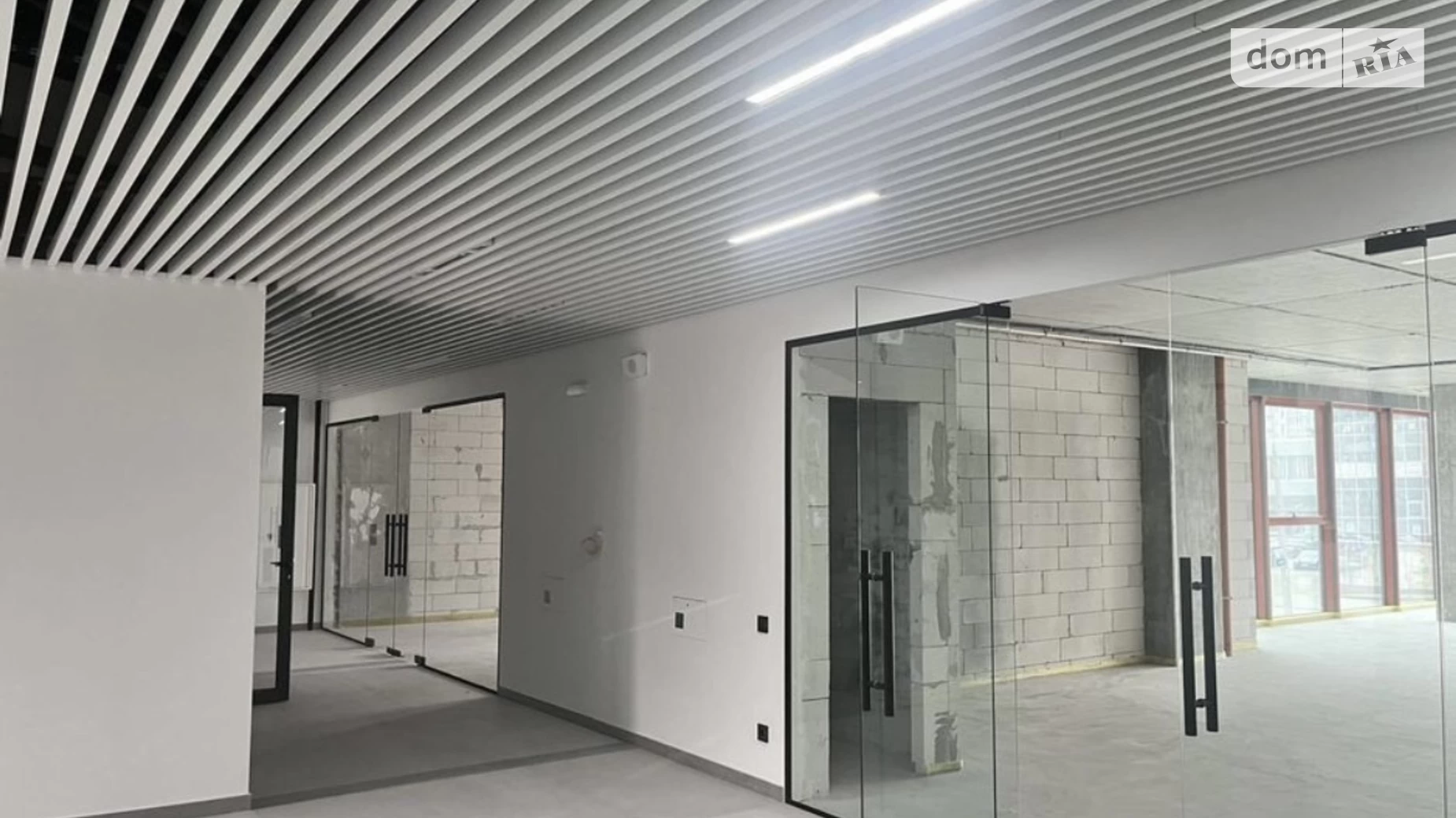 Продається офіс 98 кв. м в бізнес-центрі, цена: 156800 $ - фото 5