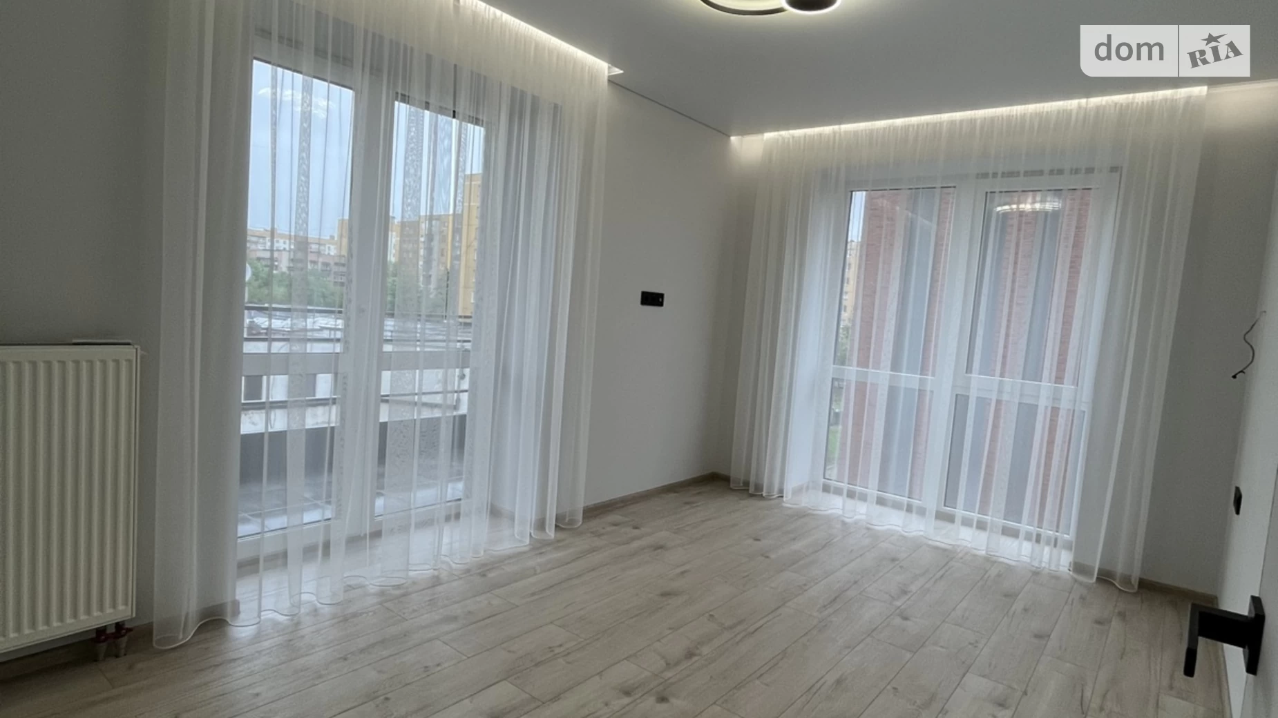 Продается 2-комнатная квартира 58 кв. м в Ужгороде