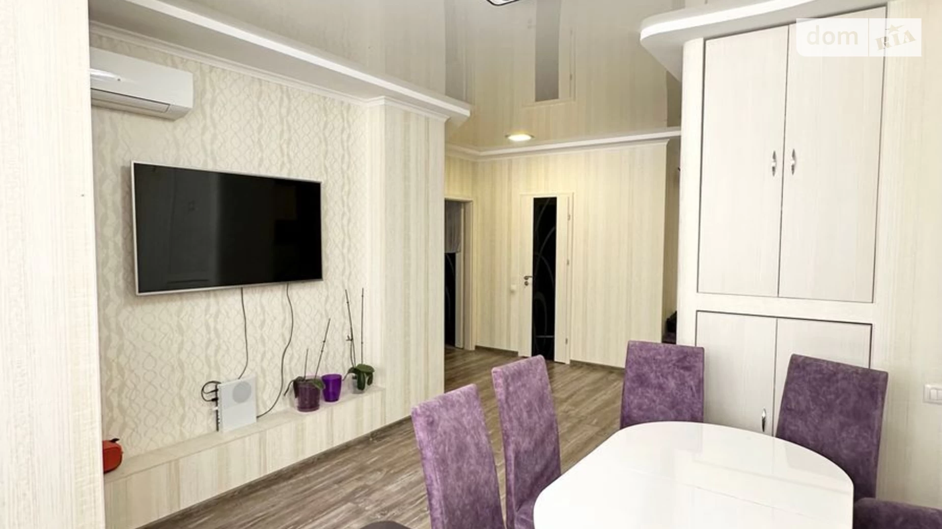 Продается 2-комнатная квартира 64 кв. м в Одессе, мас. Радужный - фото 2