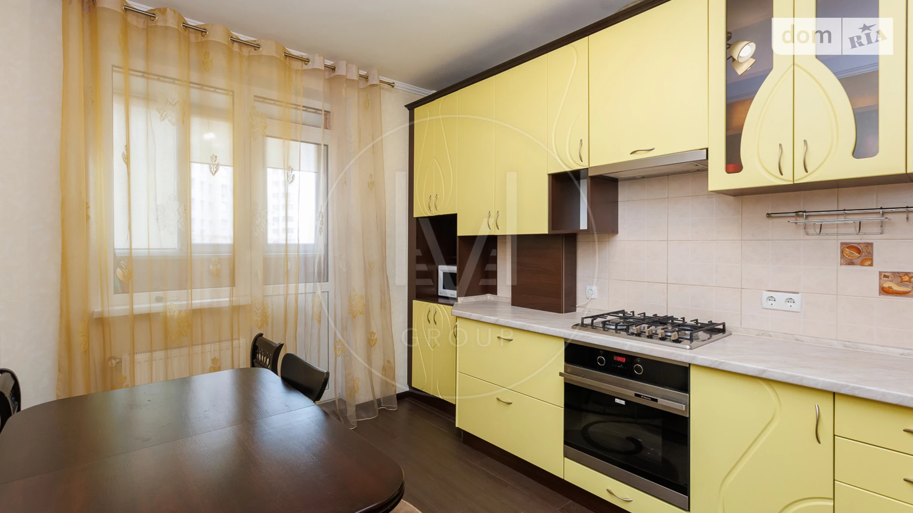 Продается 2-комнатная квартира 61 кв. м в Софиевской Борщаговке, ул. Ивана Франко, 6