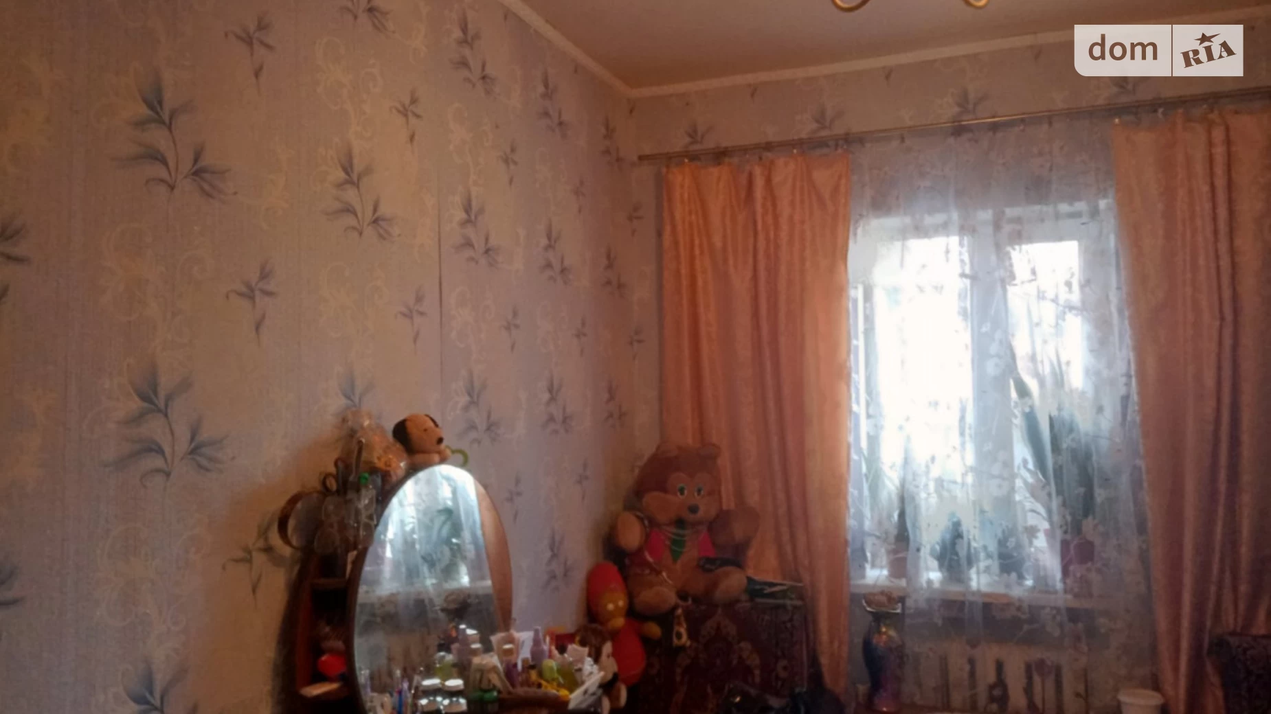 Продається частина будинку 35 кв. м з каміном, вул. Тероборони, 145/2