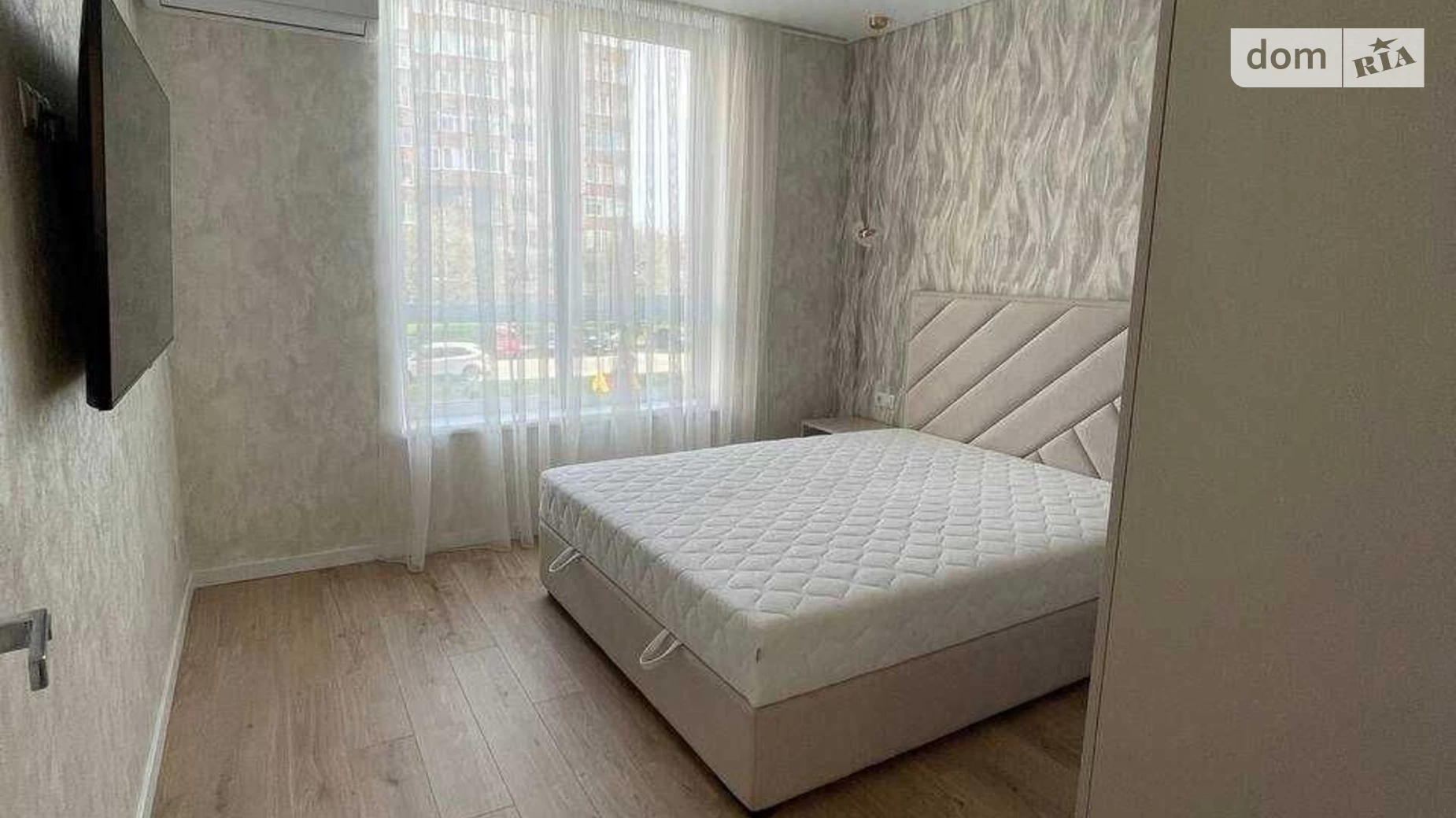 Продается 2-комнатная квартира 64 кв. м в Ровно, ул. Назара Небожинского(Павлюченко), 16Б