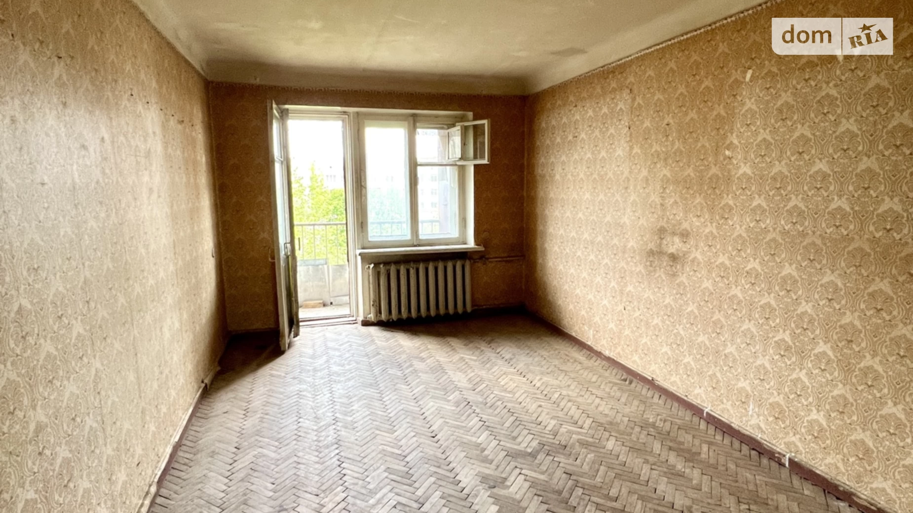 Продається 2-кімнатна квартира 43 кв. м у Києві, ул. Костянтинівська