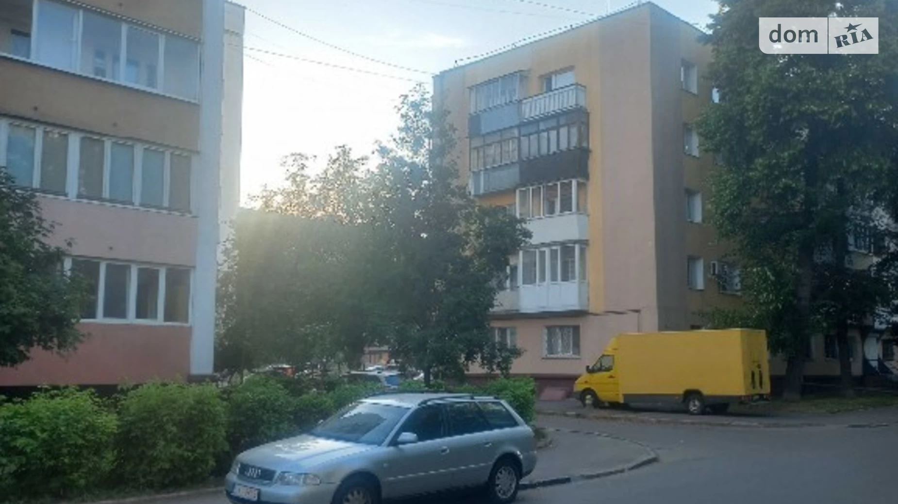 Продается 4-комнатная квартира 61 кв. м в Ровно
