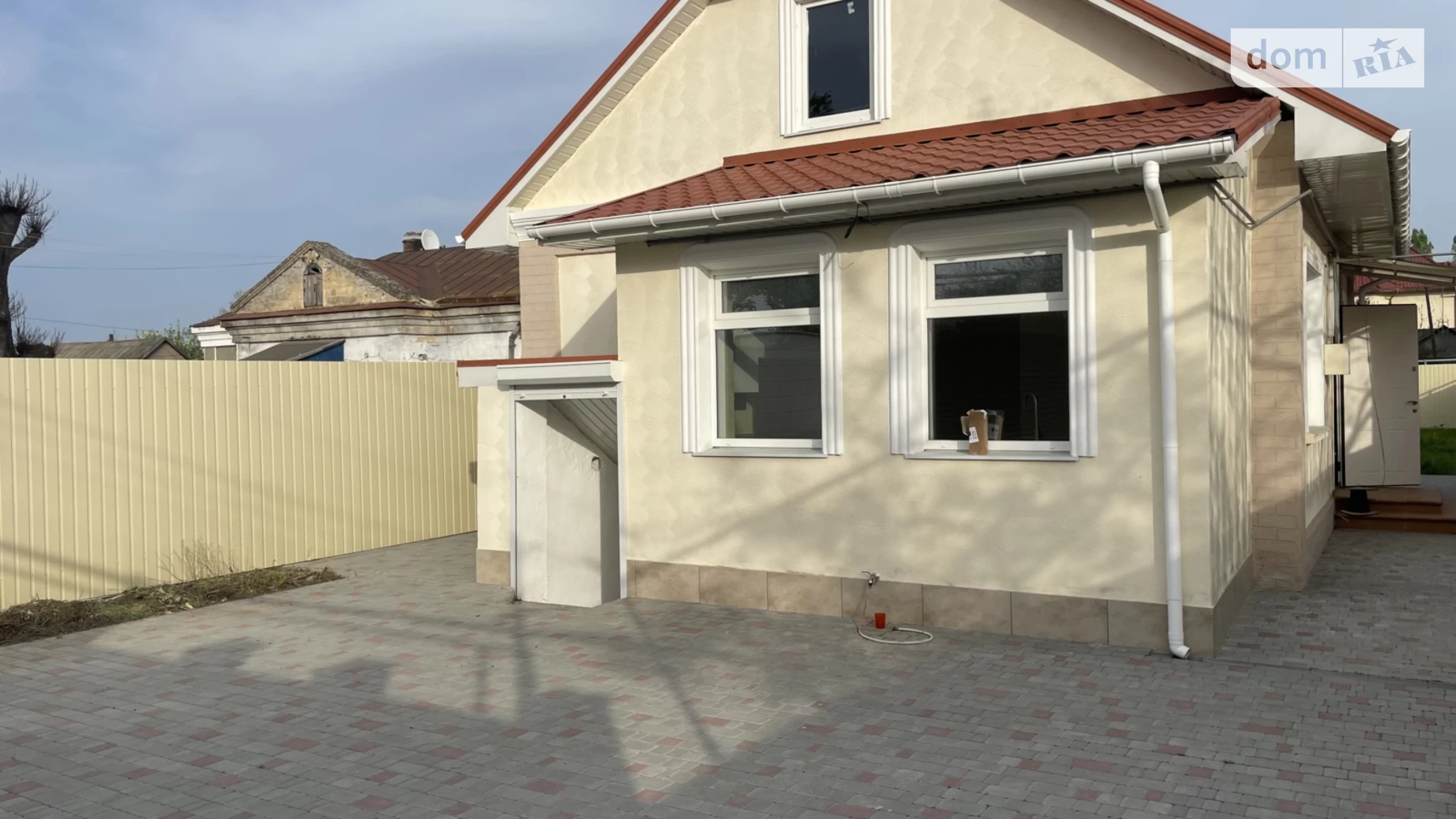 Продается дом на 2 этажа 110 кв. м с участком, цена: 155000 $ - фото 2