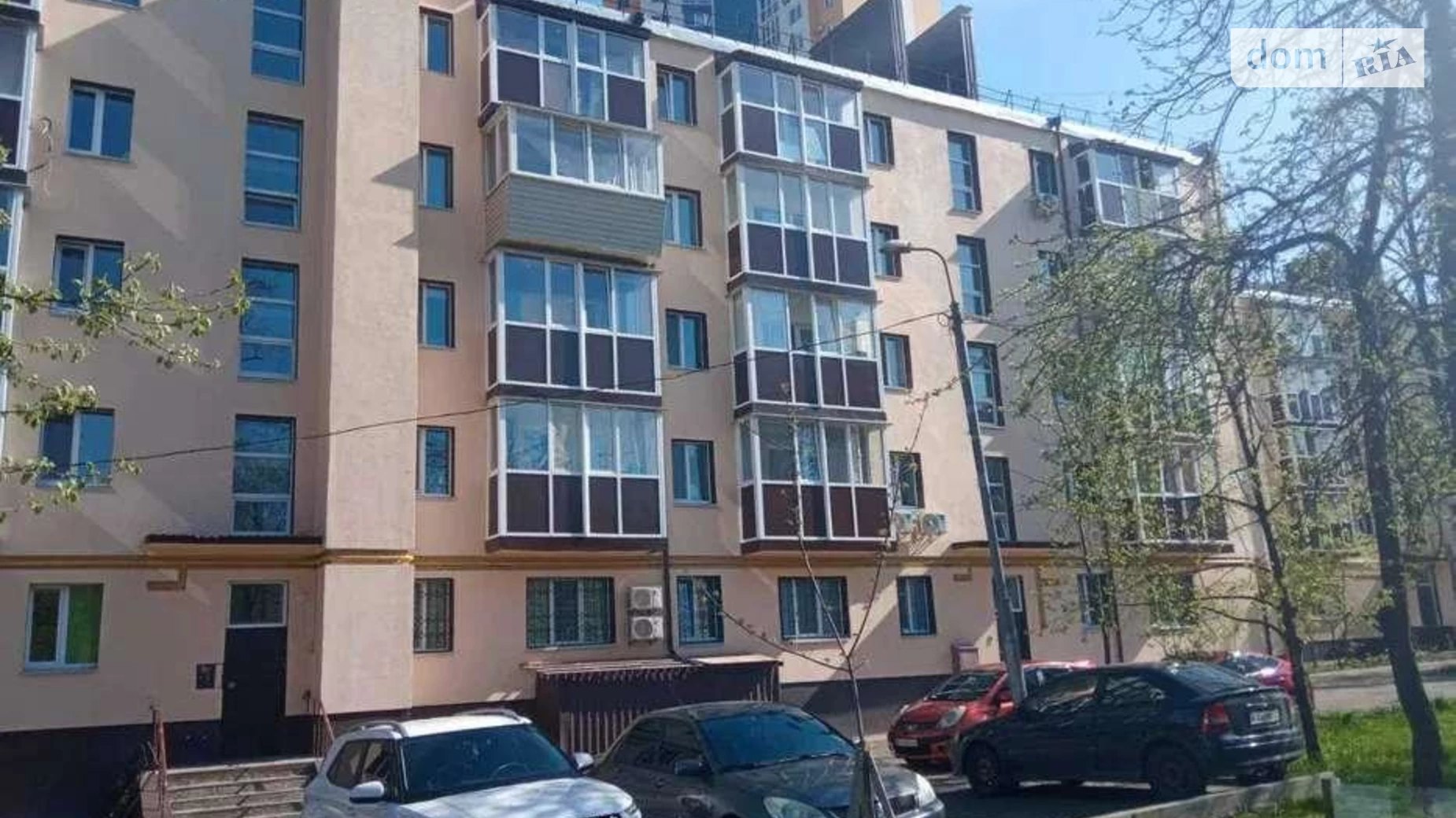 Продается 2-комнатная квартира 46 кв. м в Киеве, ул. Межевая, 24