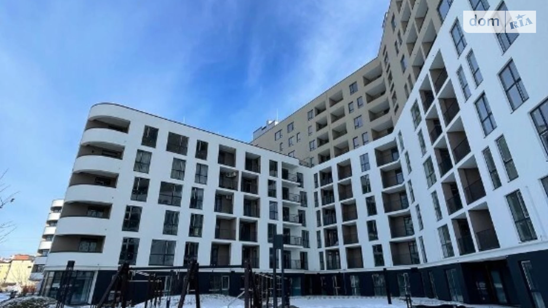 Продается 1-комнатная квартира 62 кв. м в Львове, ул. Кульпарковская, 96