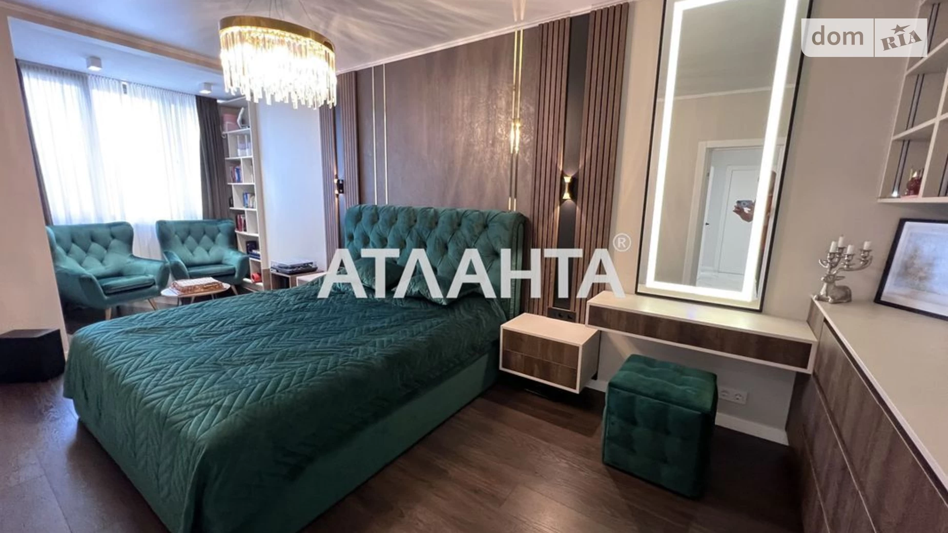 Продается 2-комнатная квартира 70.1 кв. м в Одессе, ул. Маршала Говорова, 10Г