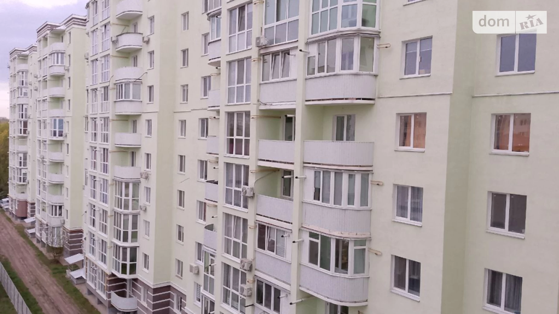 Продается 1-комнатная квартира 41 кв. м в Чернигове, ул. Курсанта Еськова