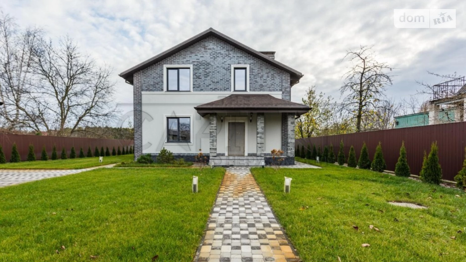 Продается дом на 2 этажа 220 кв. м с участком, цена: 225000 $ - фото 2