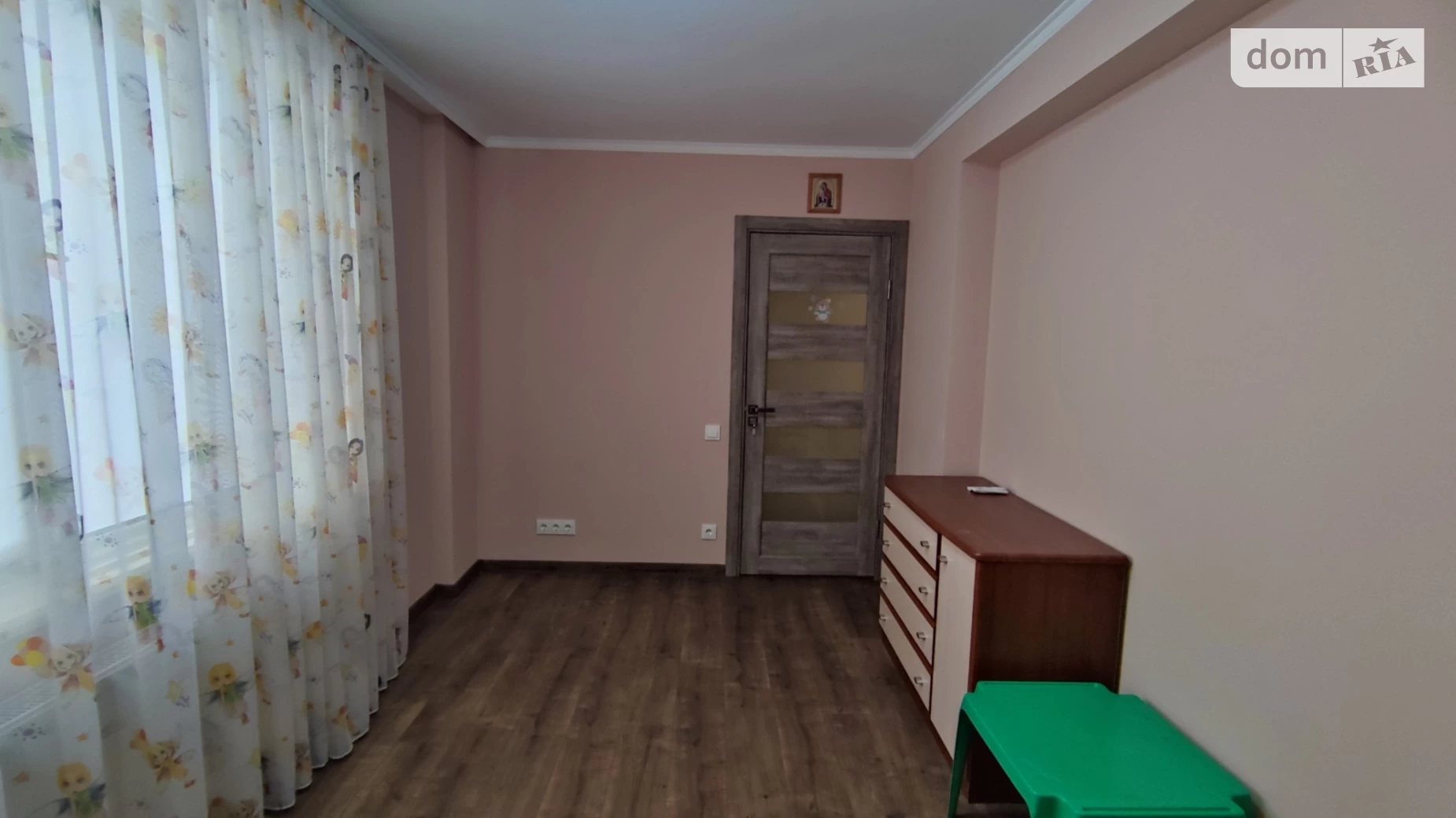 4-кімнатна квартира 95 кв. м у Тернополі, вул. Тролейбусна